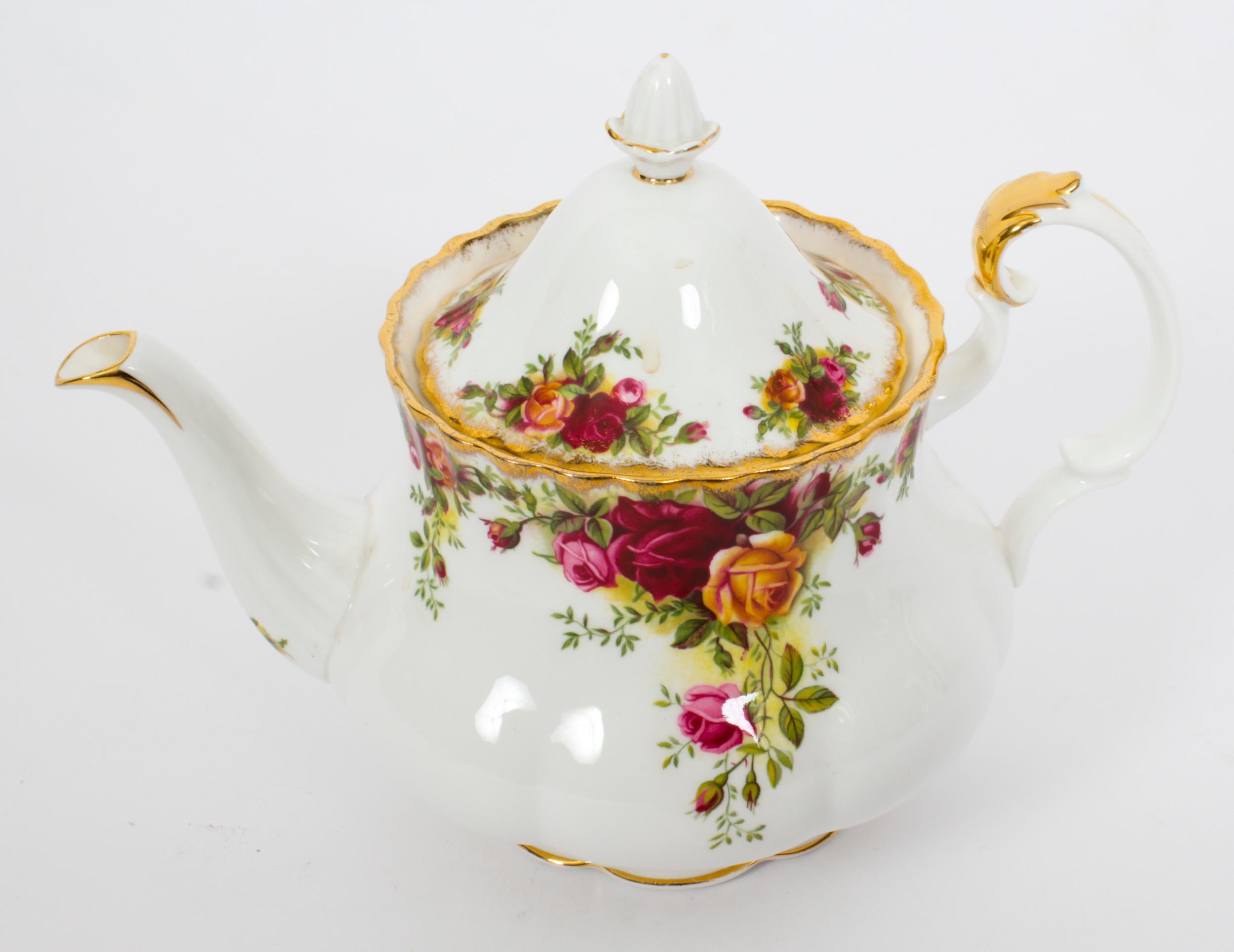 Vintage Royal Albert 12 Place Tea & Coffee Service Set Mid 20th Century For Sale 9