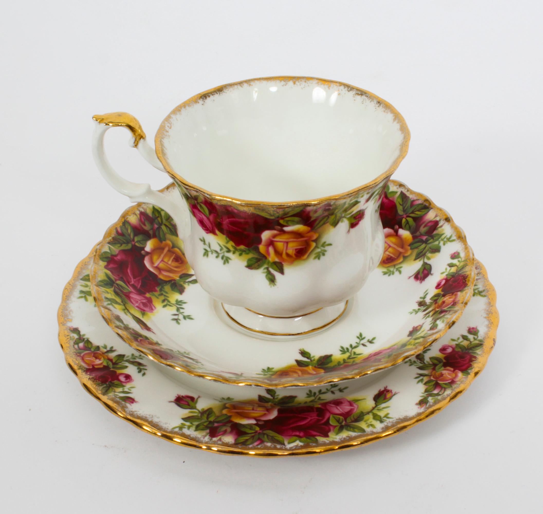 Vintage Royal Albert 12 Platz Tee & Kaffee Service Set Mitte 20. im Zustand „Gut“ im Angebot in London, GB