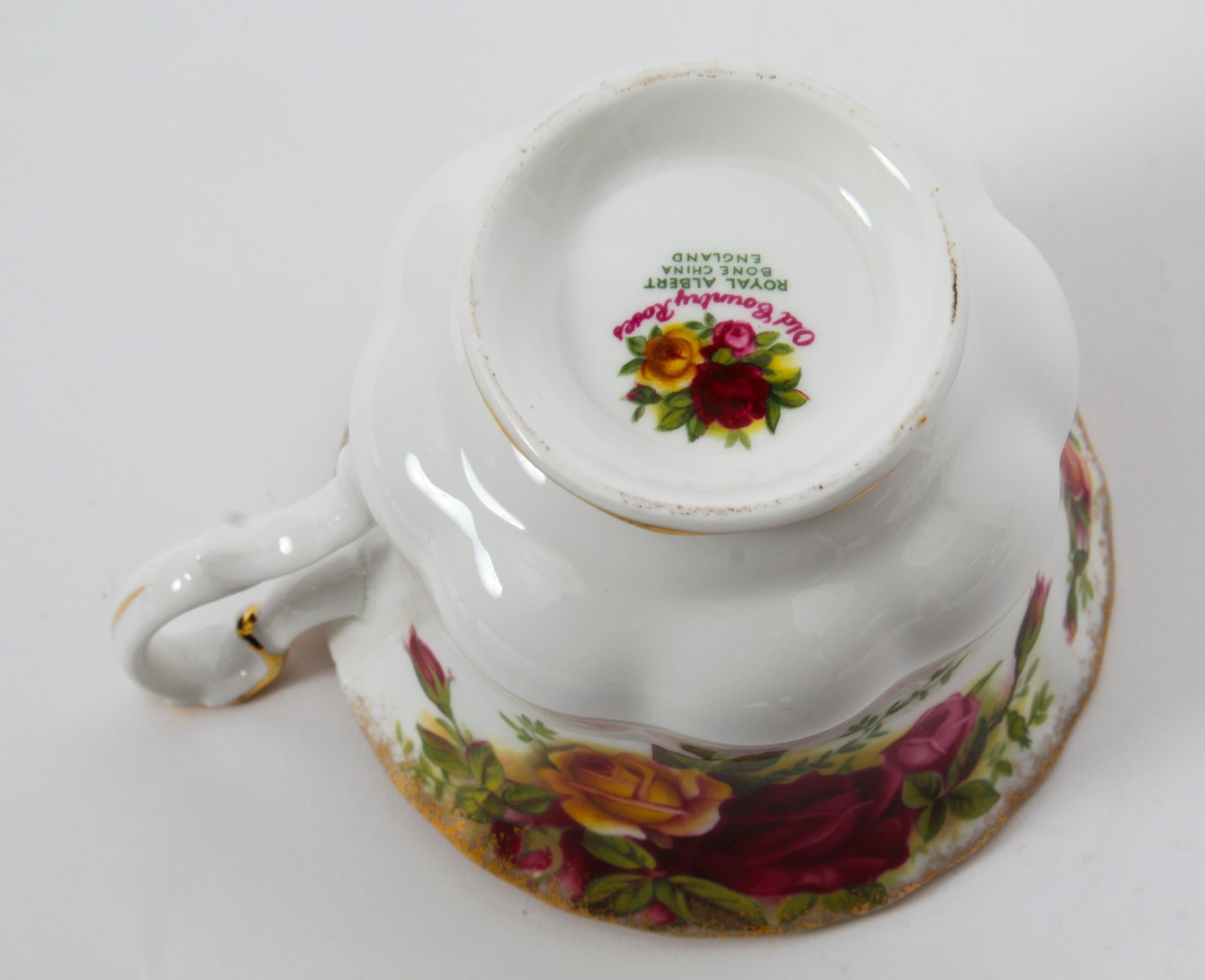 Mid-20th Century Vintage Royal Albert 12 Place Tea & Coffee Service Set Mid 20th Century For Sale