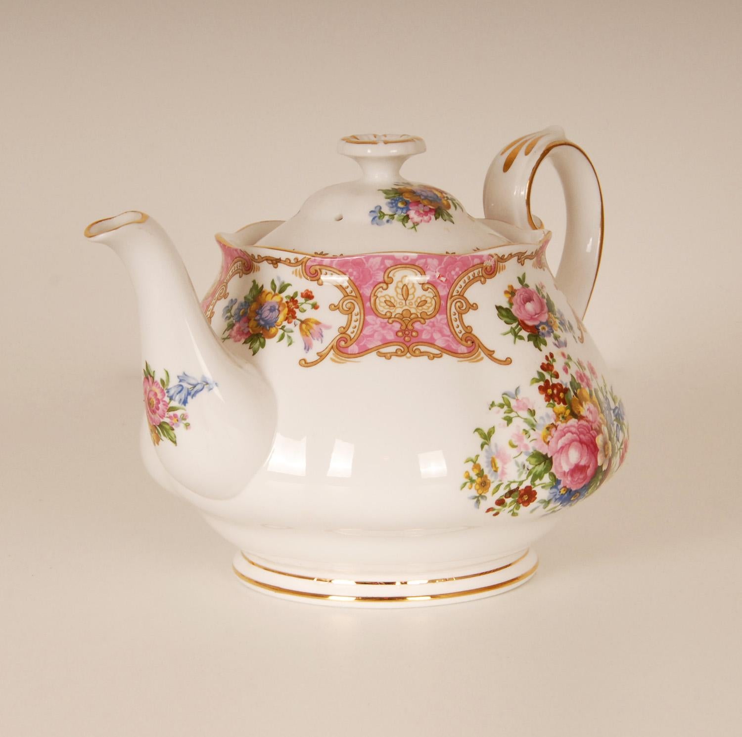 Service à thé et assiettes vintage Royal Albert Bone à motif Lady Carlyle 14 pièces 3