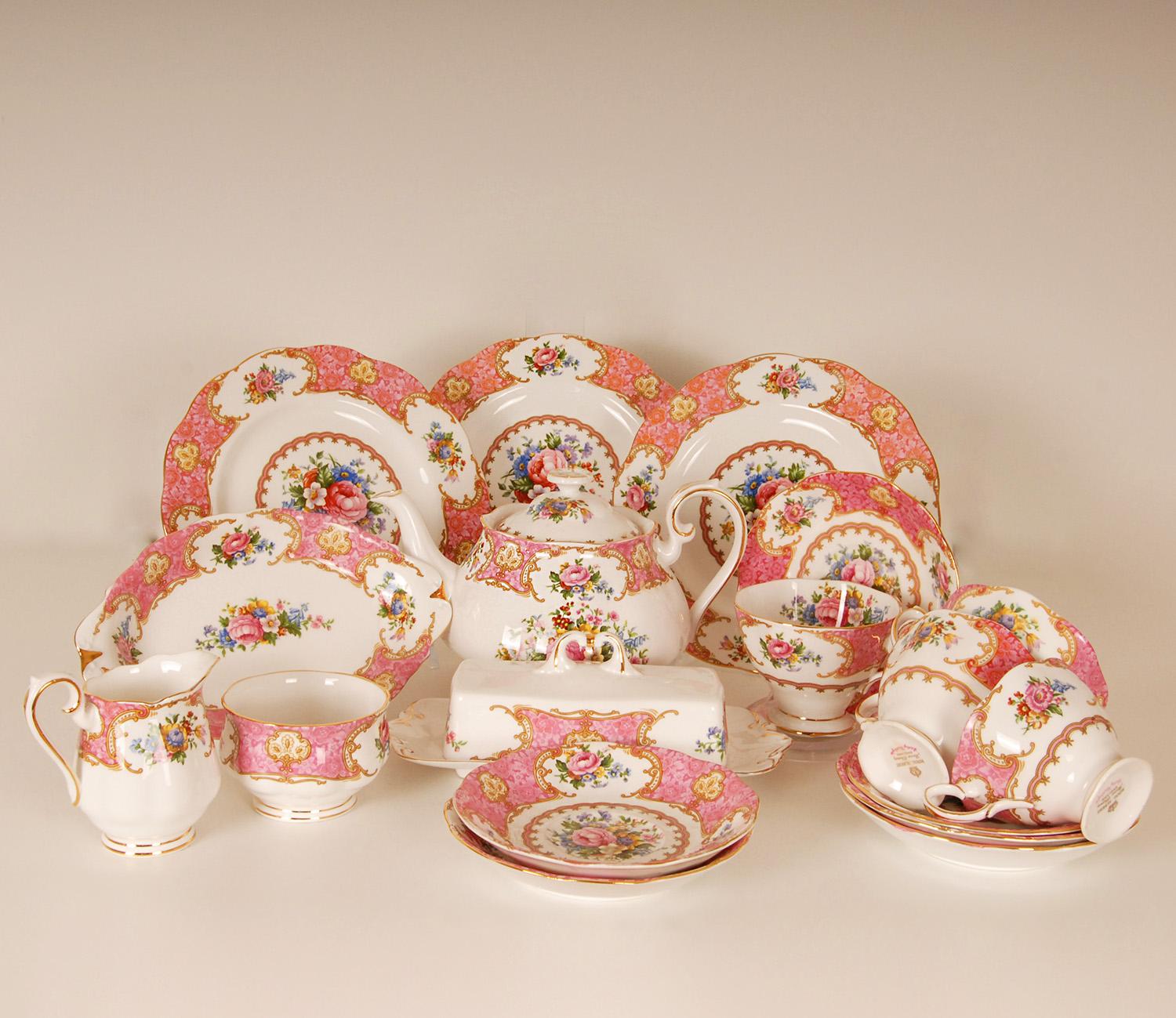 Vintage Royal Albert Bone China Tea Set and Plates Lady Carlyle Pattern 14 Pcs 3