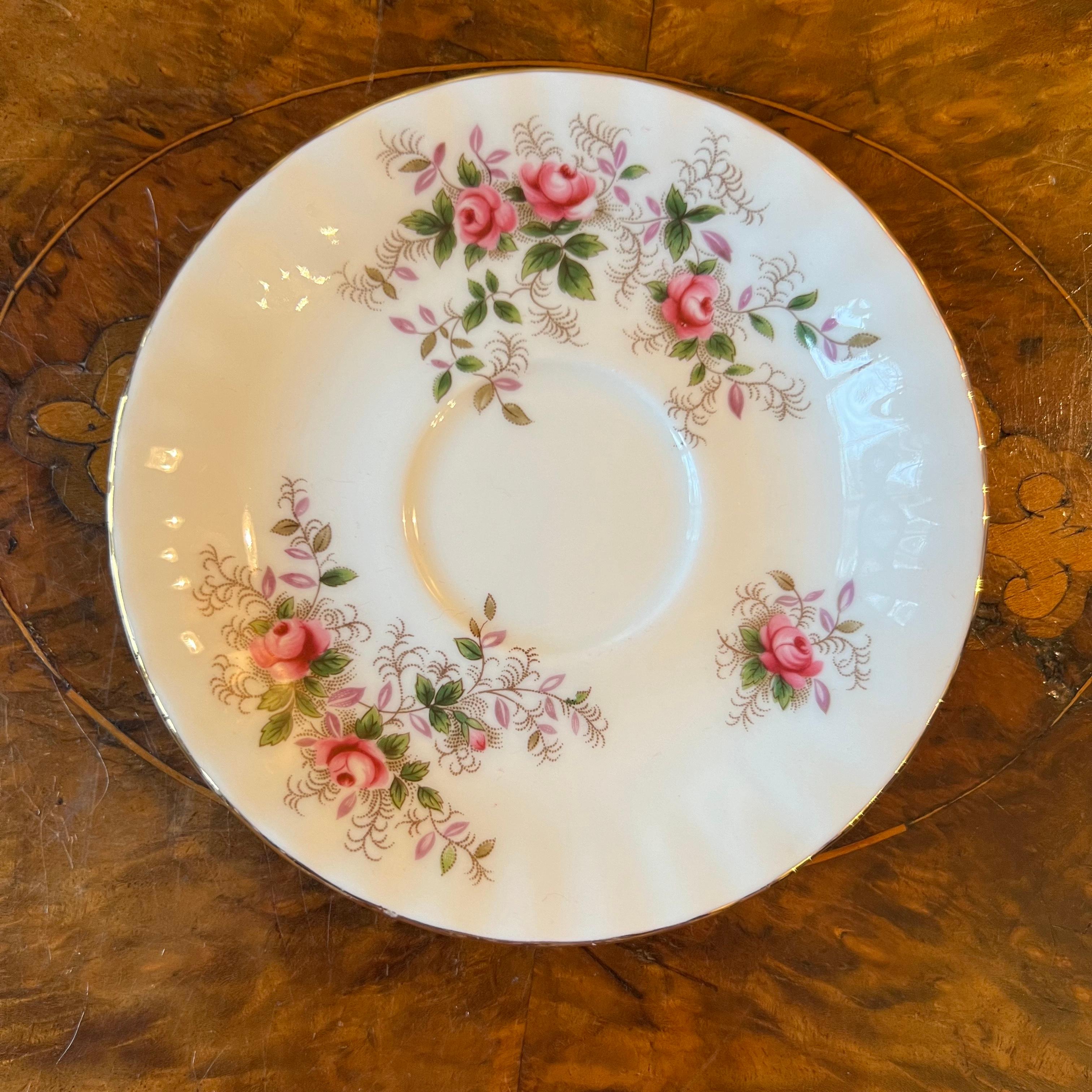 Porcellana Tazza da caffè e piattino vintage Royal Albert Lavender Rose in vendita