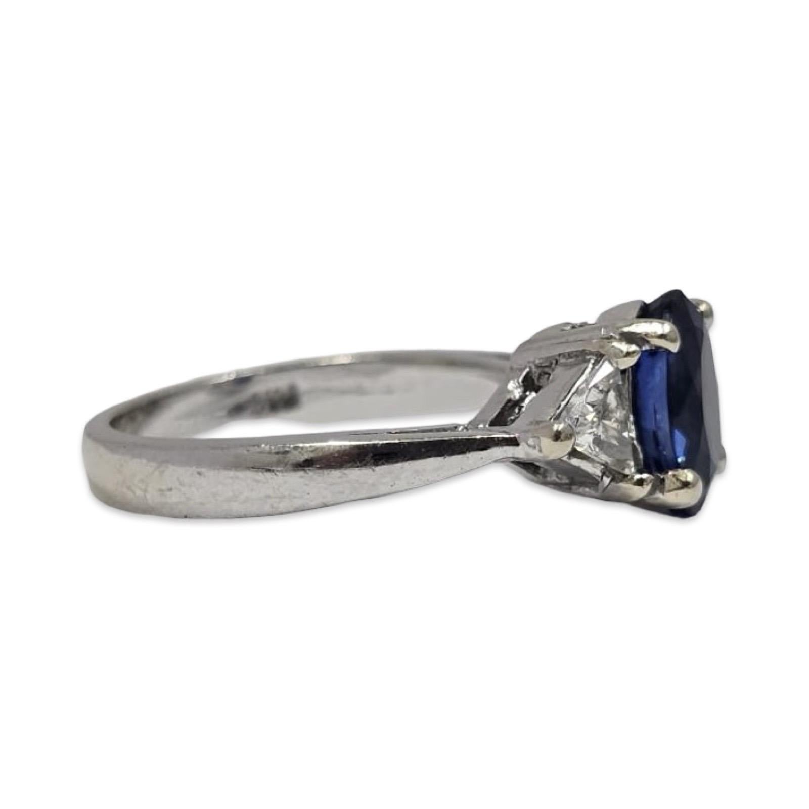Vintage Royal Blue Sapphire & Trillion Diamond Ring 2.40ctw, 14K White Gold For Sale 4