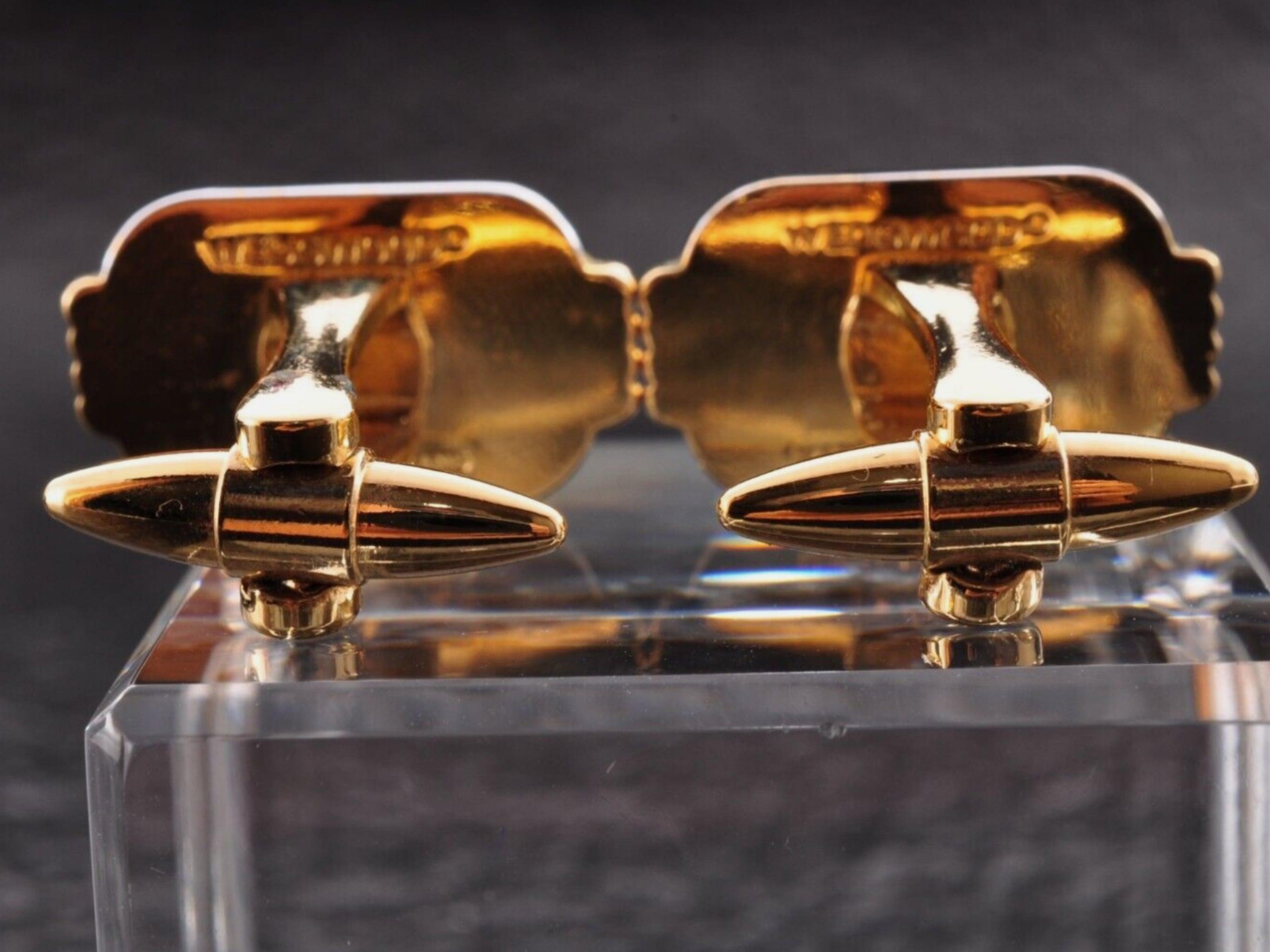 Art Deco Vintage Royal British “Wedgwood” Jasper ware Gold Pate Cufflinks Circa 1980 For Sale