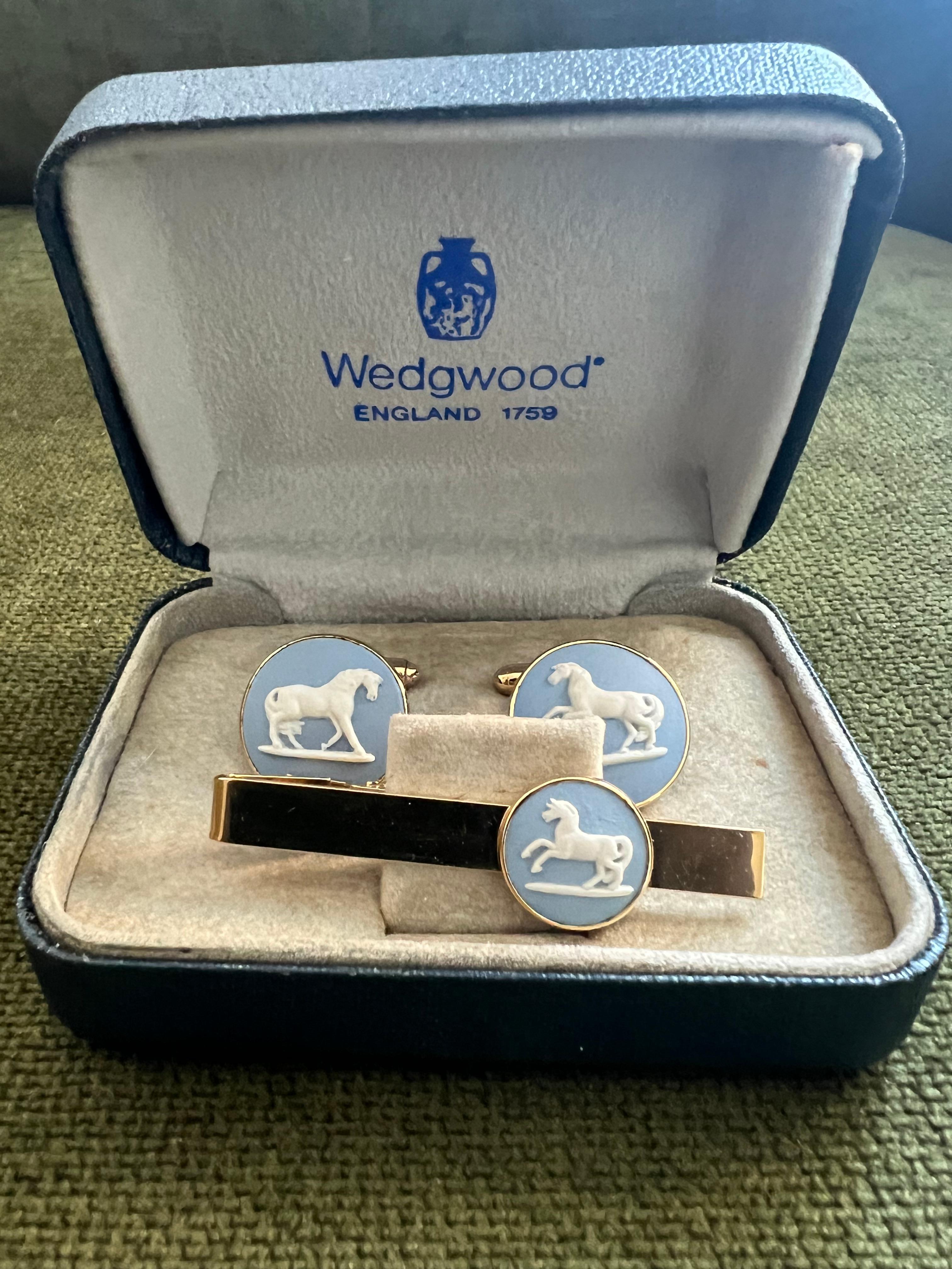 Vintage Royal British Wedgwood Jasper ware Gold Platte Manschettenknöpfe CIRCA 1980 (Kunsthandwerker*in) im Angebot
