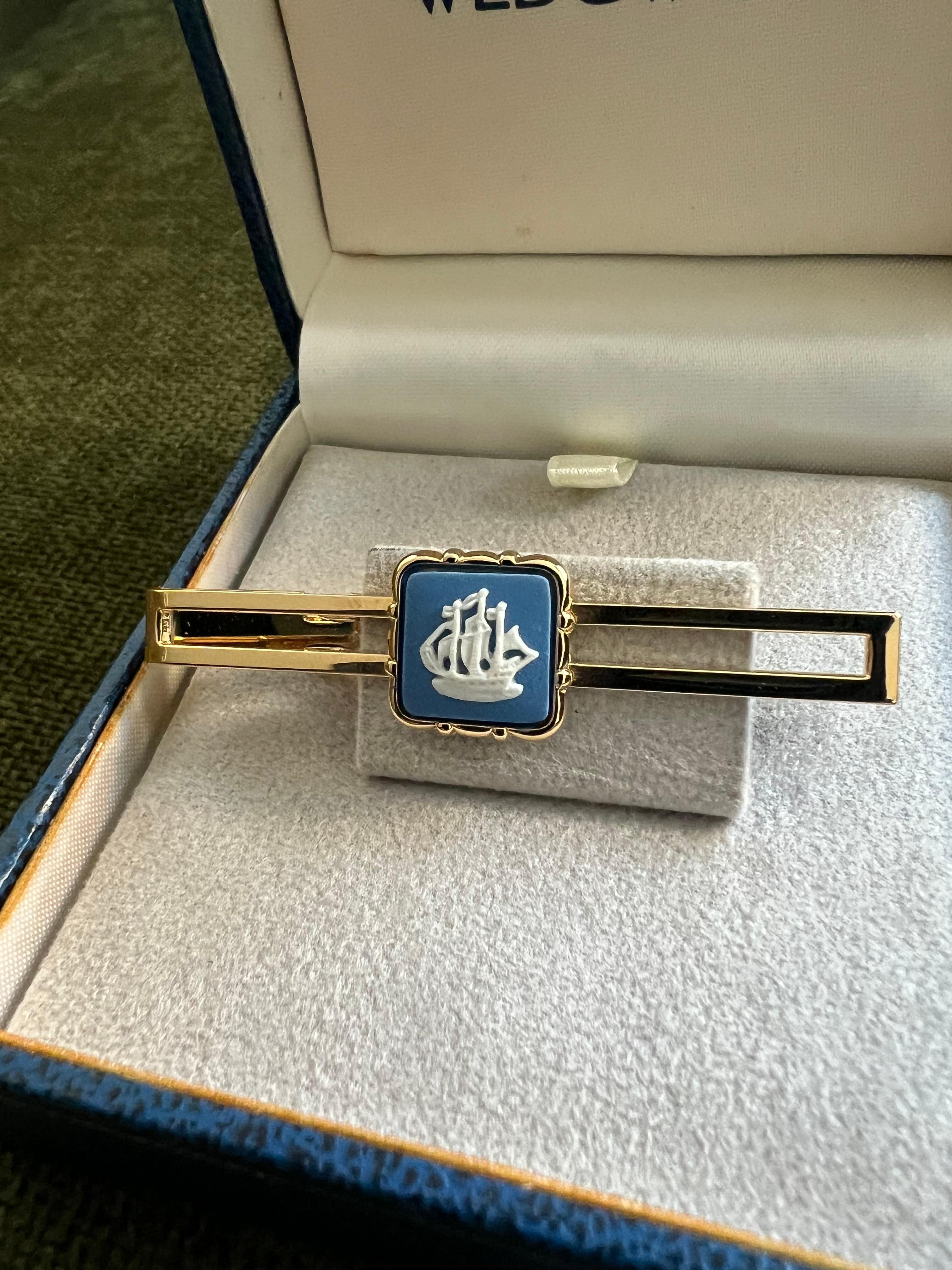Vintage Royal British Wedgwood Jasper ware Gold Plate Tie Clip CIRCA 1980 im Angebot 5