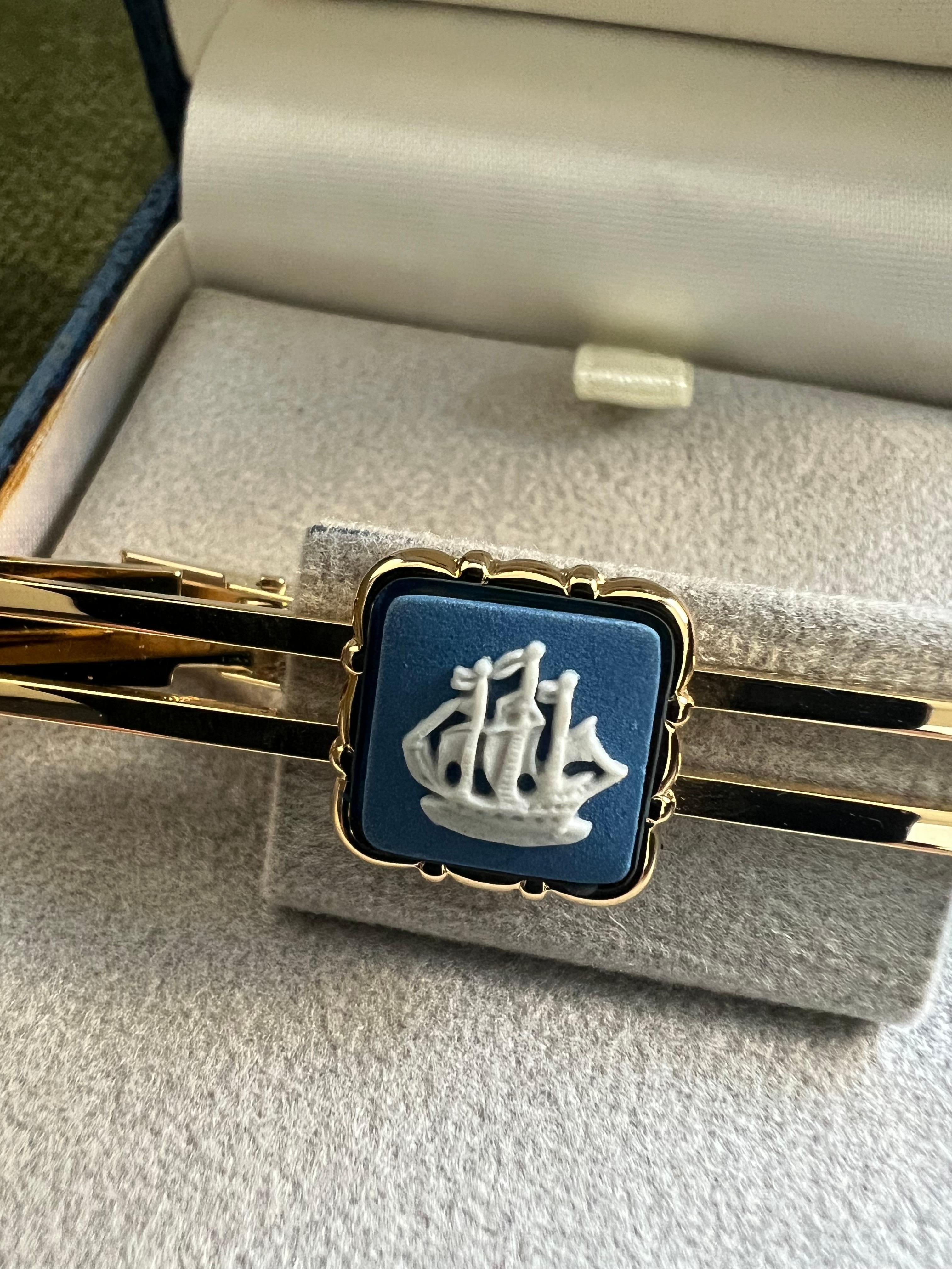 Vintage Royal British Wedgwood Jasper ware Gold Plate Tie Clip CIRCA 1980 im Angebot 2