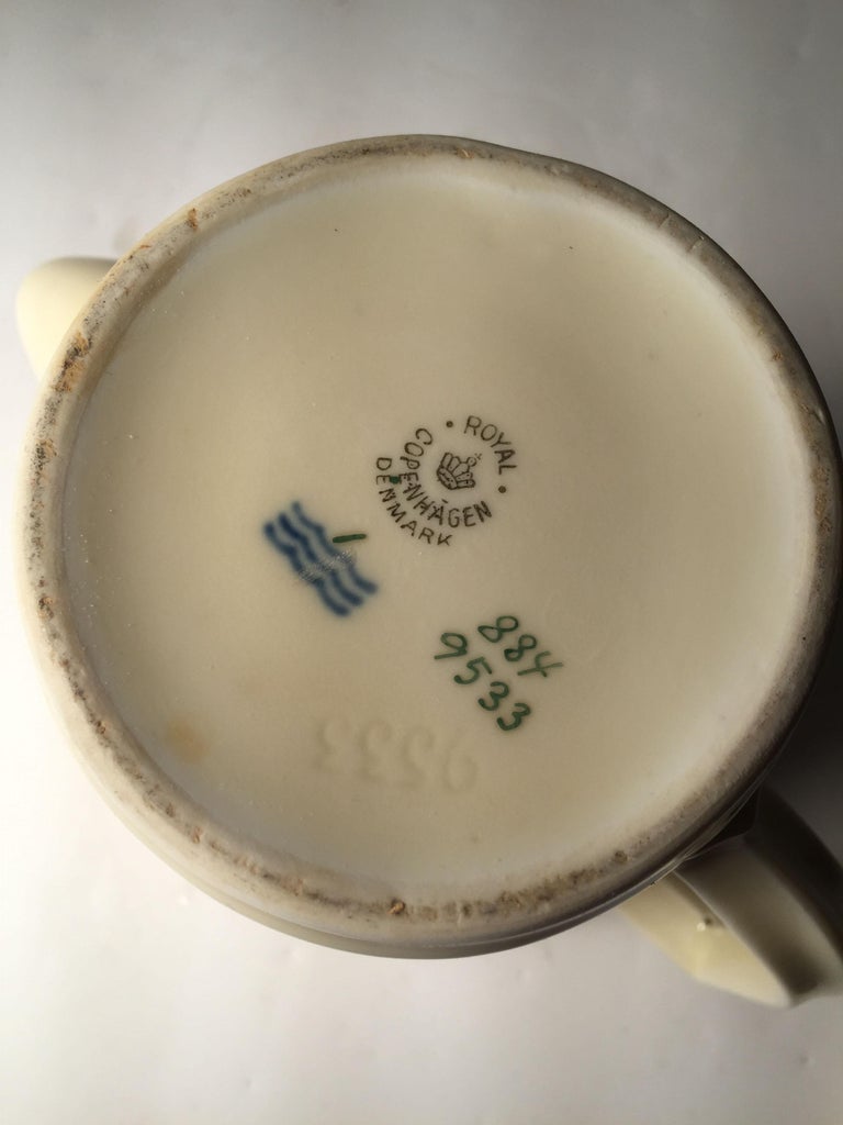 Vintage Royal Copenhagen Denmark Porcelain Coffee / Tea Service Set For Sale 2