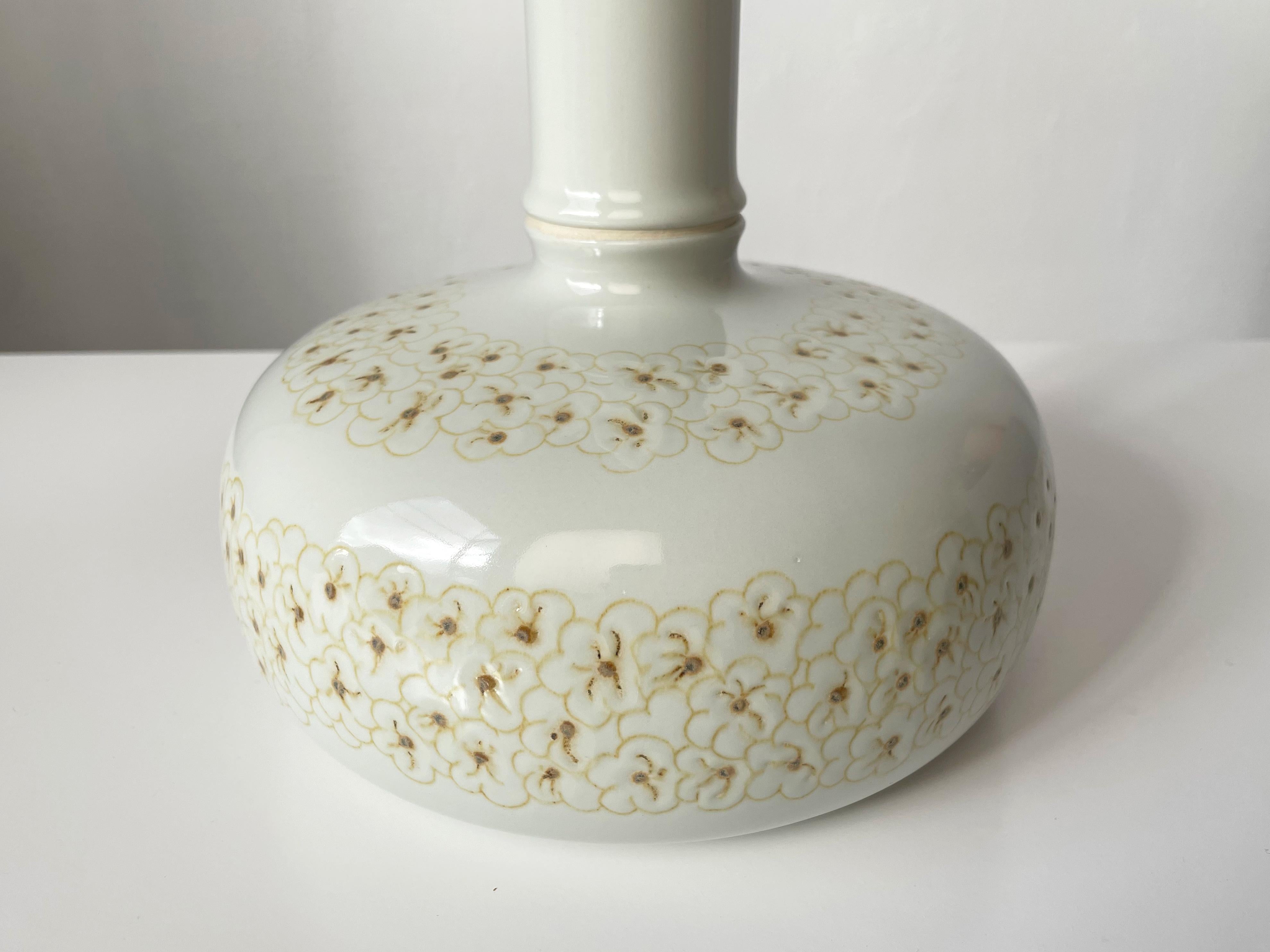 Lámpara de sobremesa Royal Copenhagen con decoración floral en forma de bambú, años 60 en venta 1