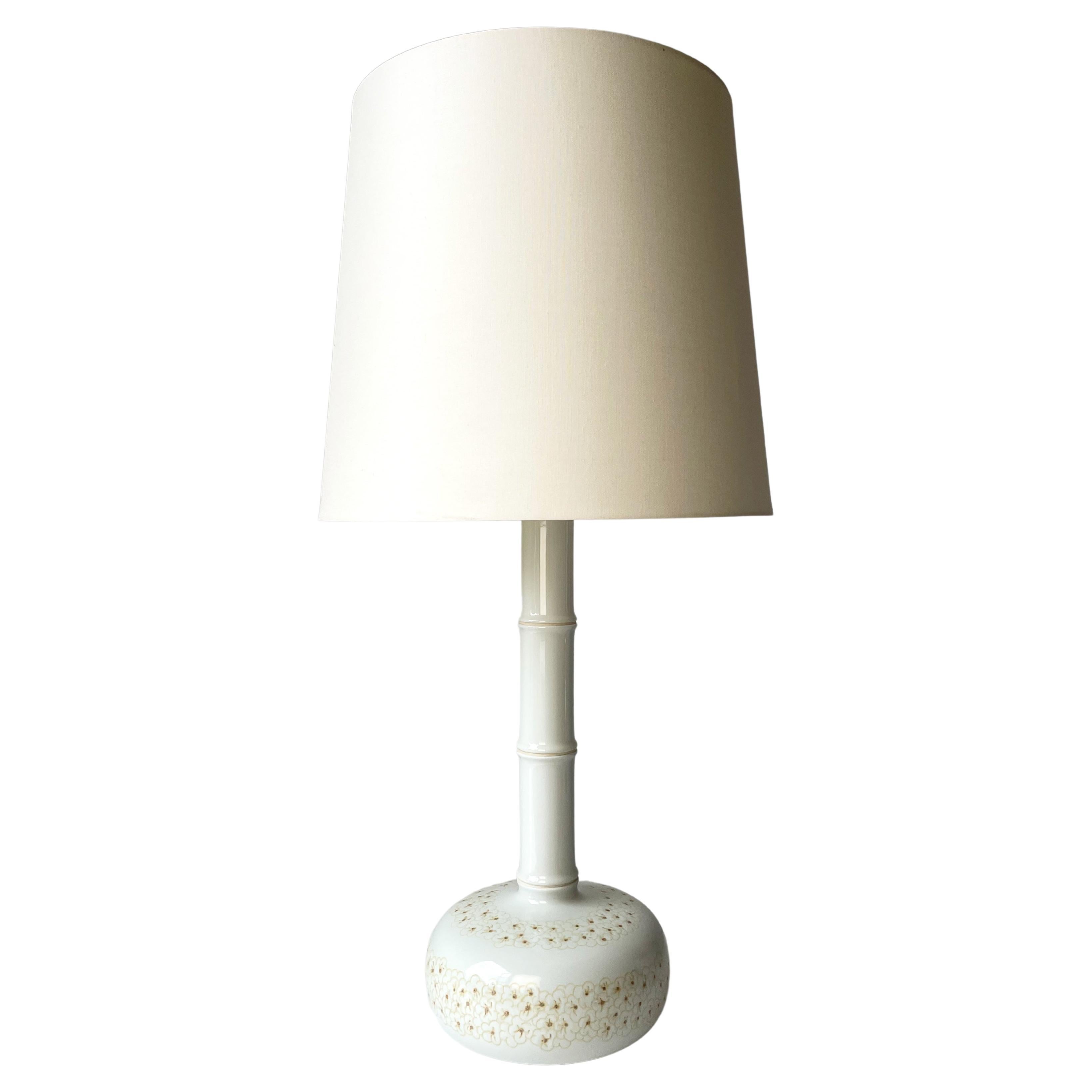 Lampe de bureau Royal Copenhagen en forme de bambou à décor floral, années 1960 en vente