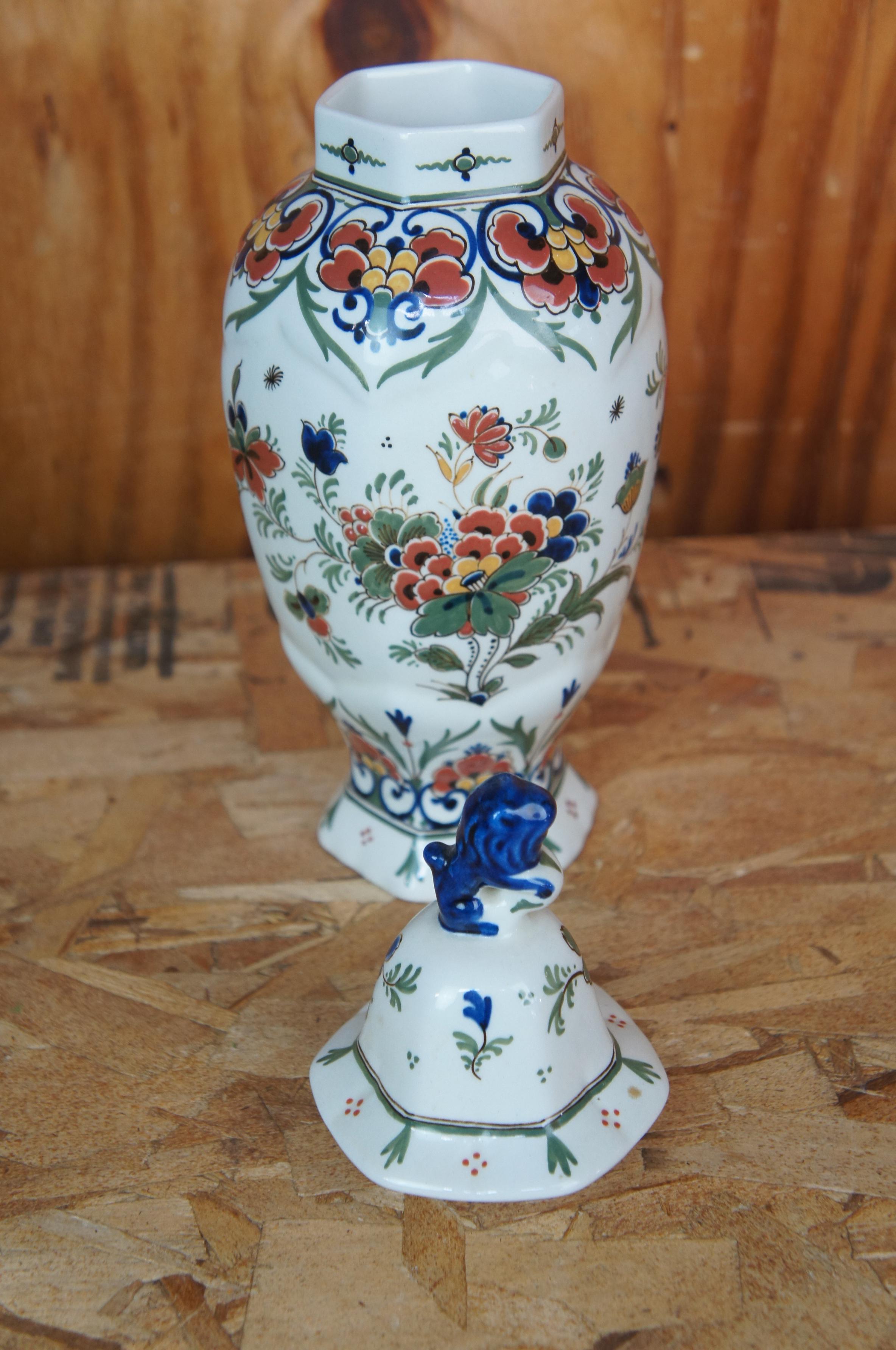 royal delft vase