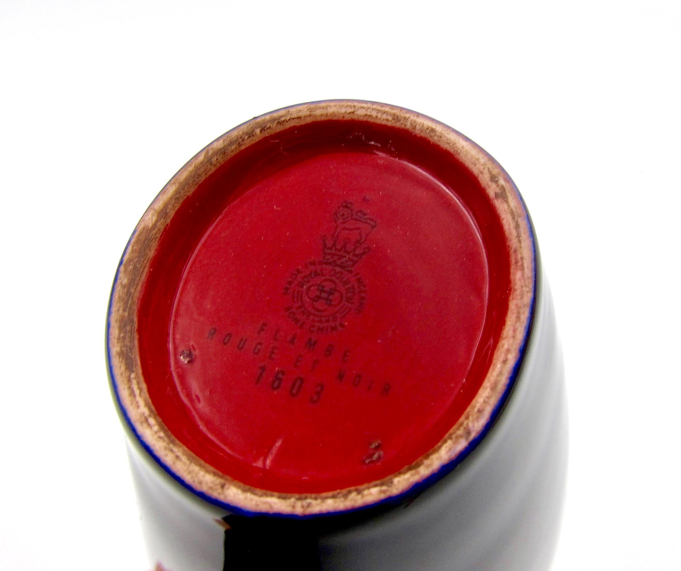 Ceramic Vintage Royal Doulton Art Deco Rouge et Noir Flambe Vase Trio