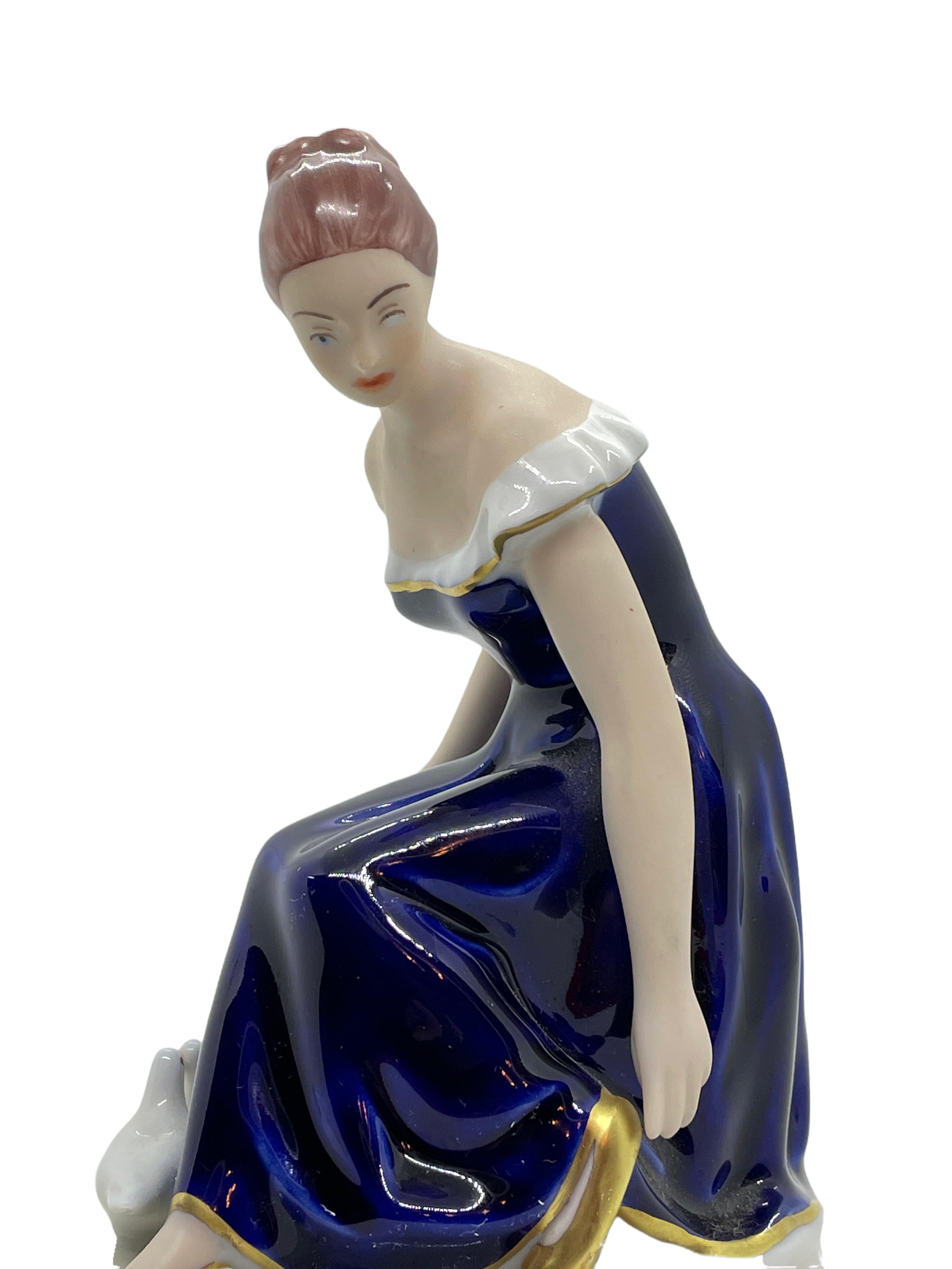 Czech Vintage Royal Dux Porcelain Figurine Lady with Doves, Bohemia 1960s For Sale