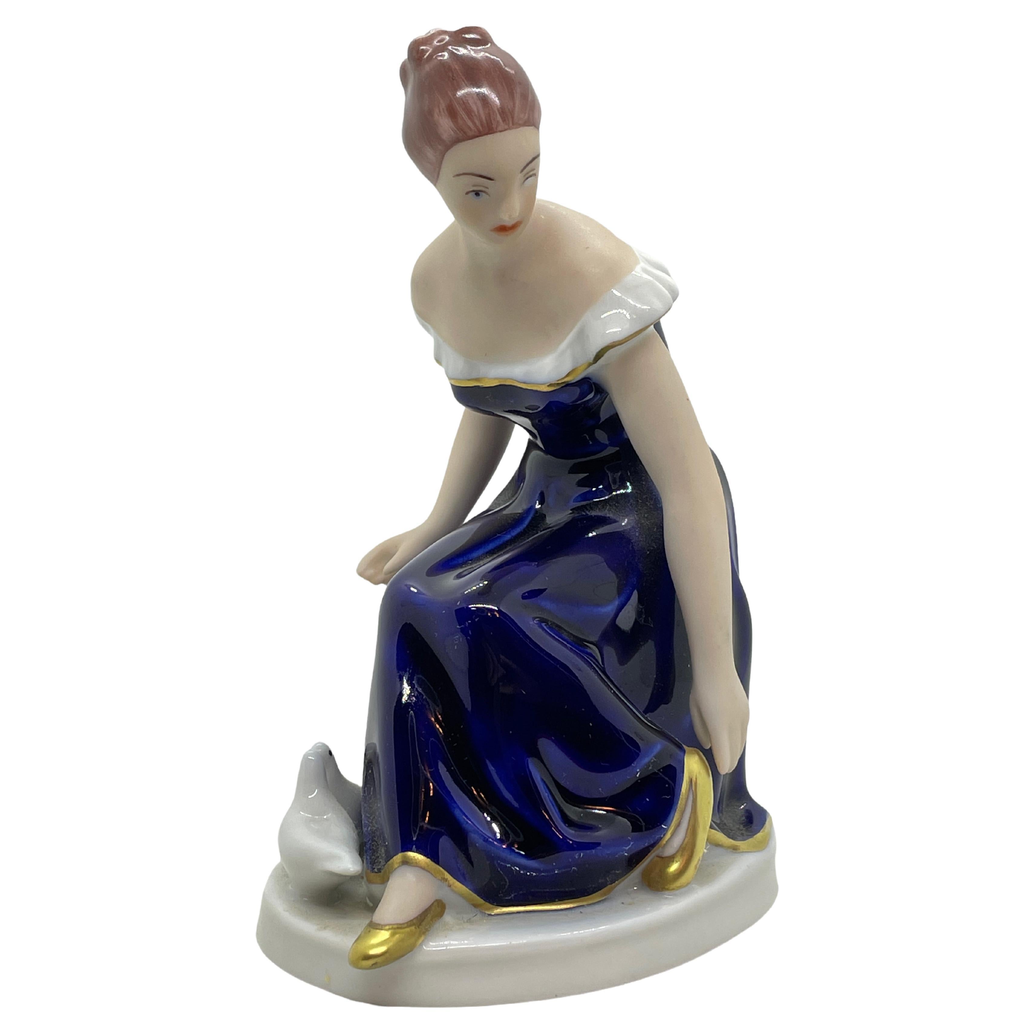 Vintage Royal Dux Porcelain Figurine Lady with Doves, Bohemia 1960s For Sale