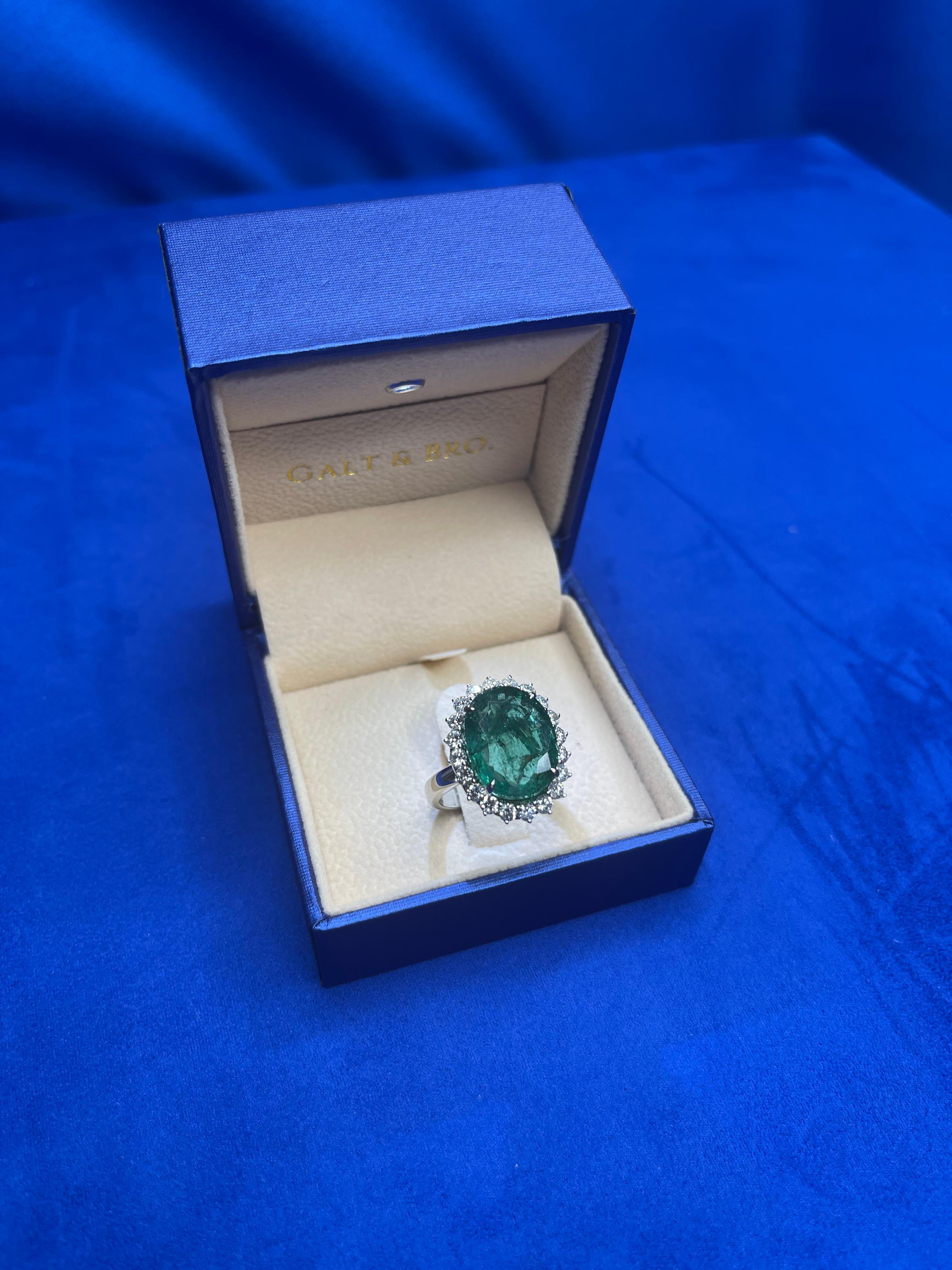 Vivid Oval Emerald Diamond Sun Ray Halo Unique Luxury Vintage 18 White Gold Ring For Sale 2