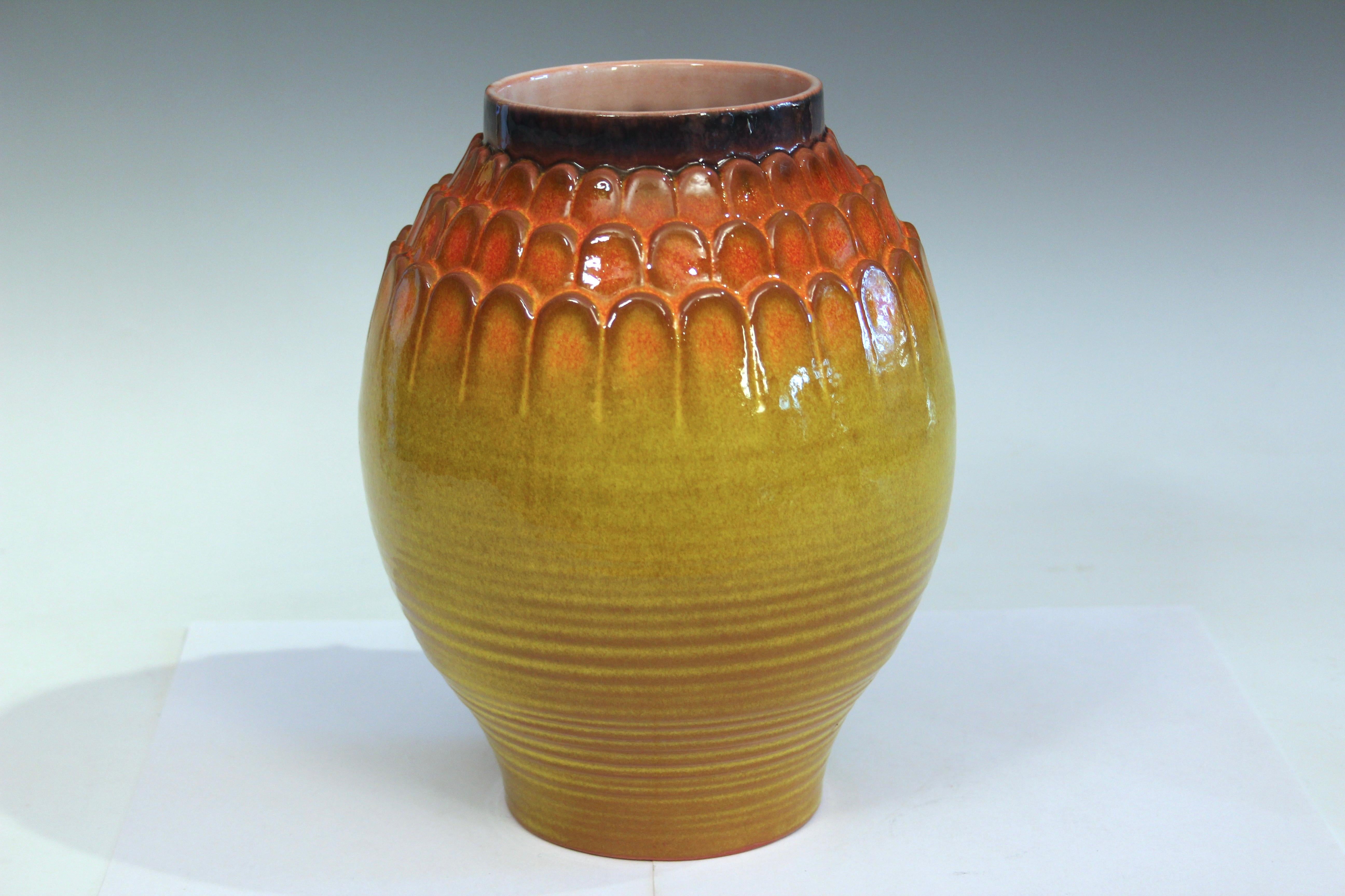Moulé Vase Art Déco Lotus Blossom chromé rouge orangé Royal Haeger en vente