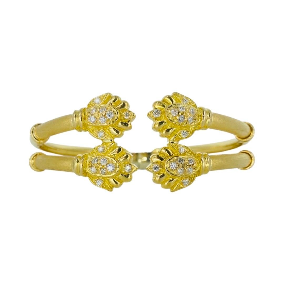Vintage Royal Leaf 1.00 Carat Diamonds Signed Bangle a bracelet 18k Gold For Sale
