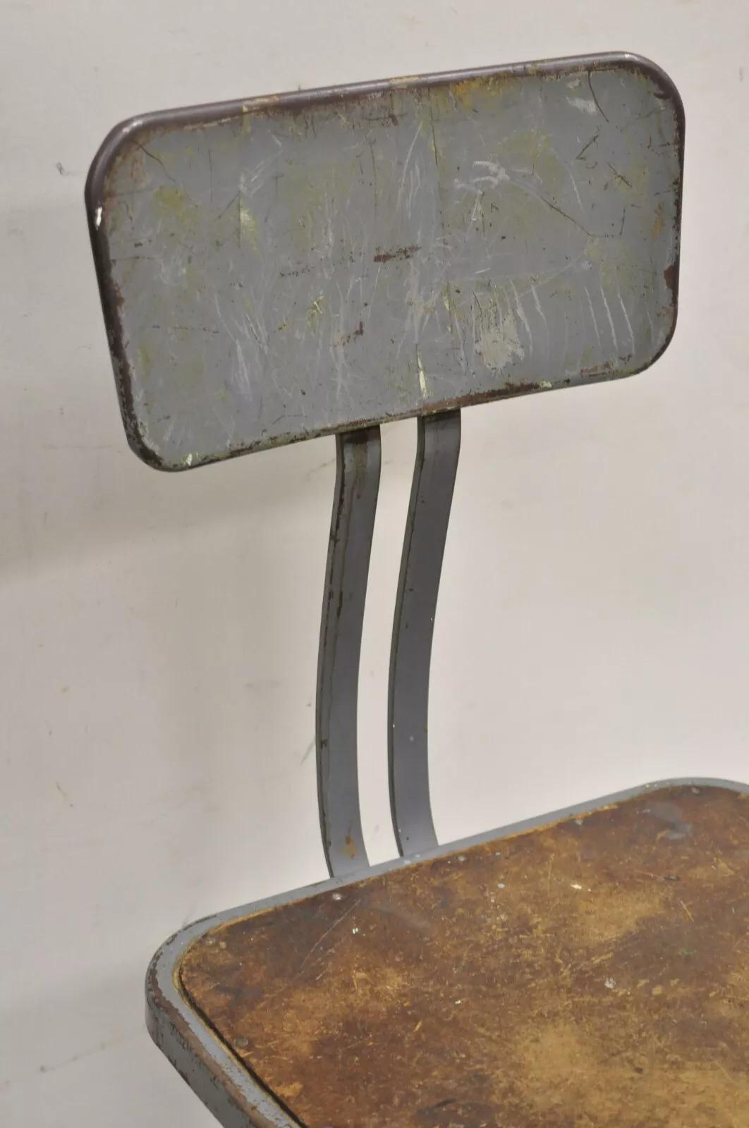 20th Century Vintage Royal Metal Steel Industrial Factory Worker Adjustable Stool Chair 2 Pcs For Sale