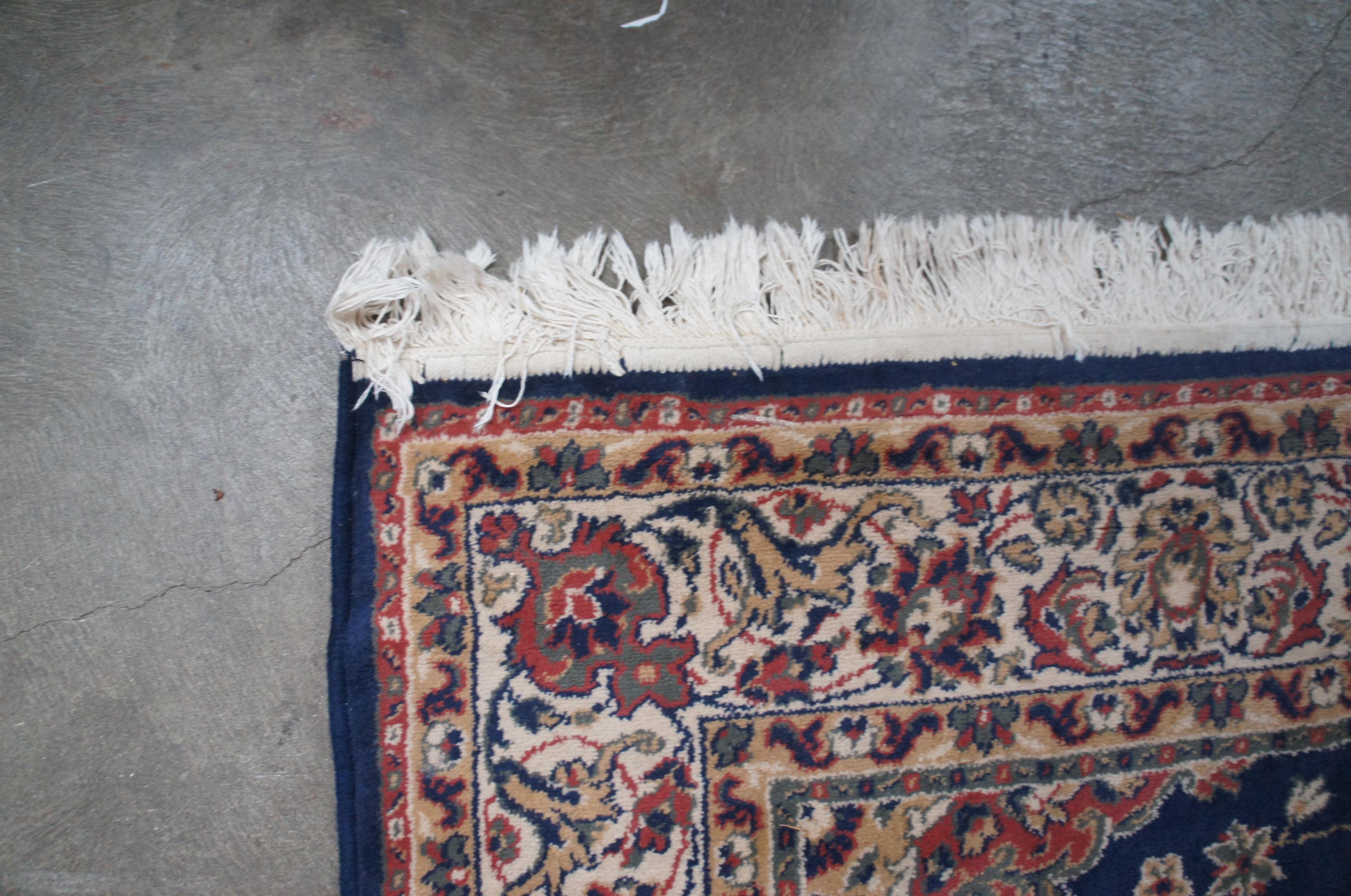 Royal Persian Sarouk Marineblauer, geblümter Vintage-Teppich in Marineblau, Royal Persian, 5' x 8' im Angebot 5