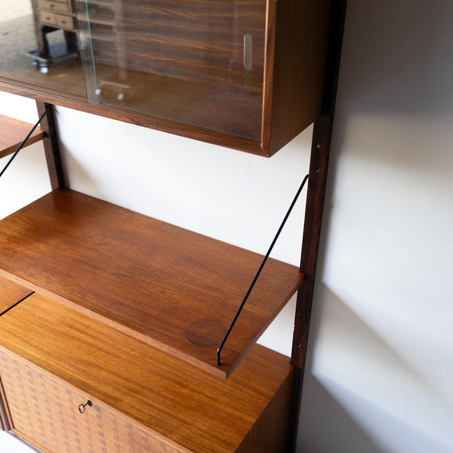 Vintage 'Royal System' Teak Modular Wall Shelving Unit By Poul Cadovius For Cado 2