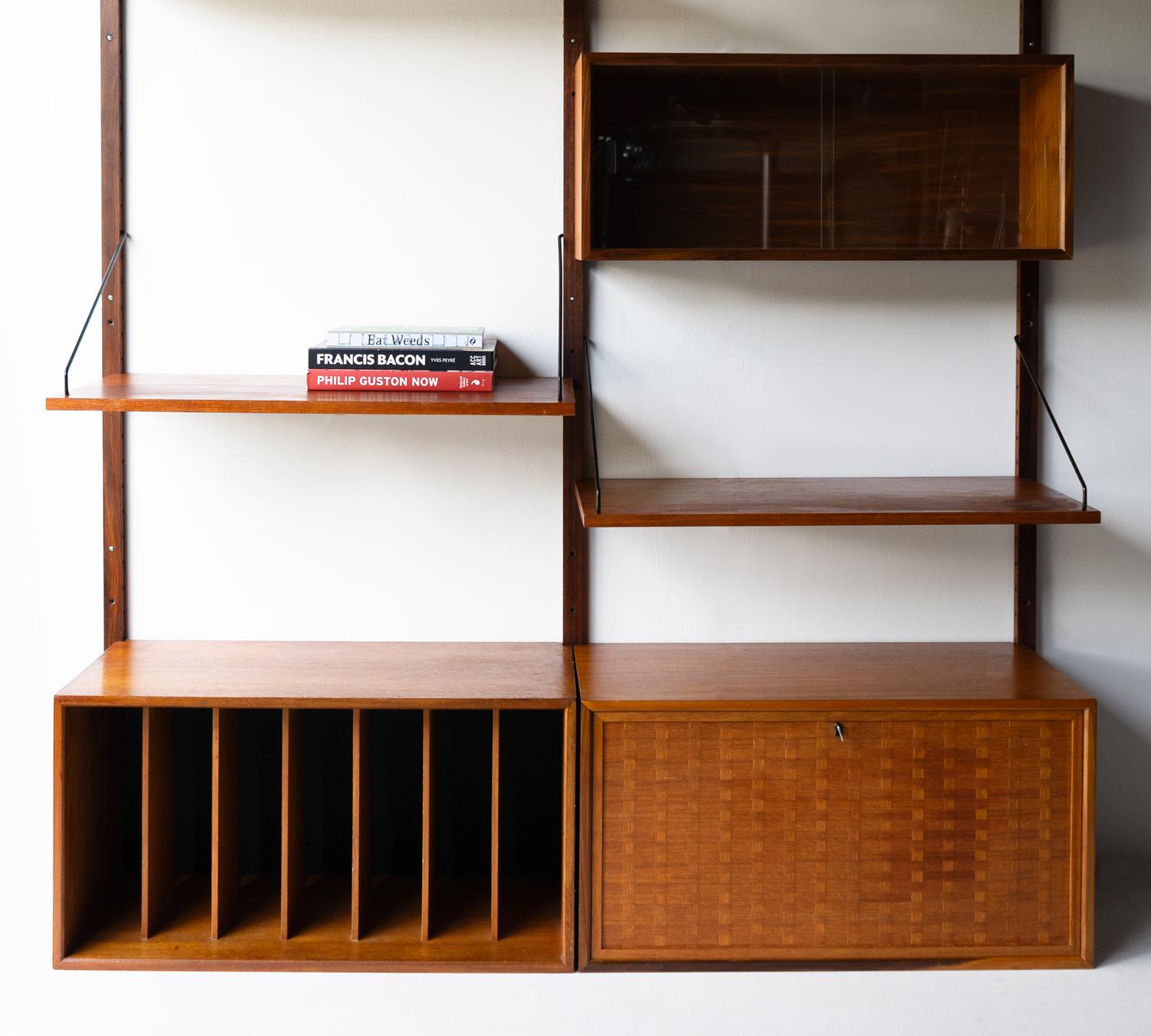 Hand-Crafted Vintage 'Royal System' Teak Modular Wall Shelving Unit By Poul Cadovius For Cado