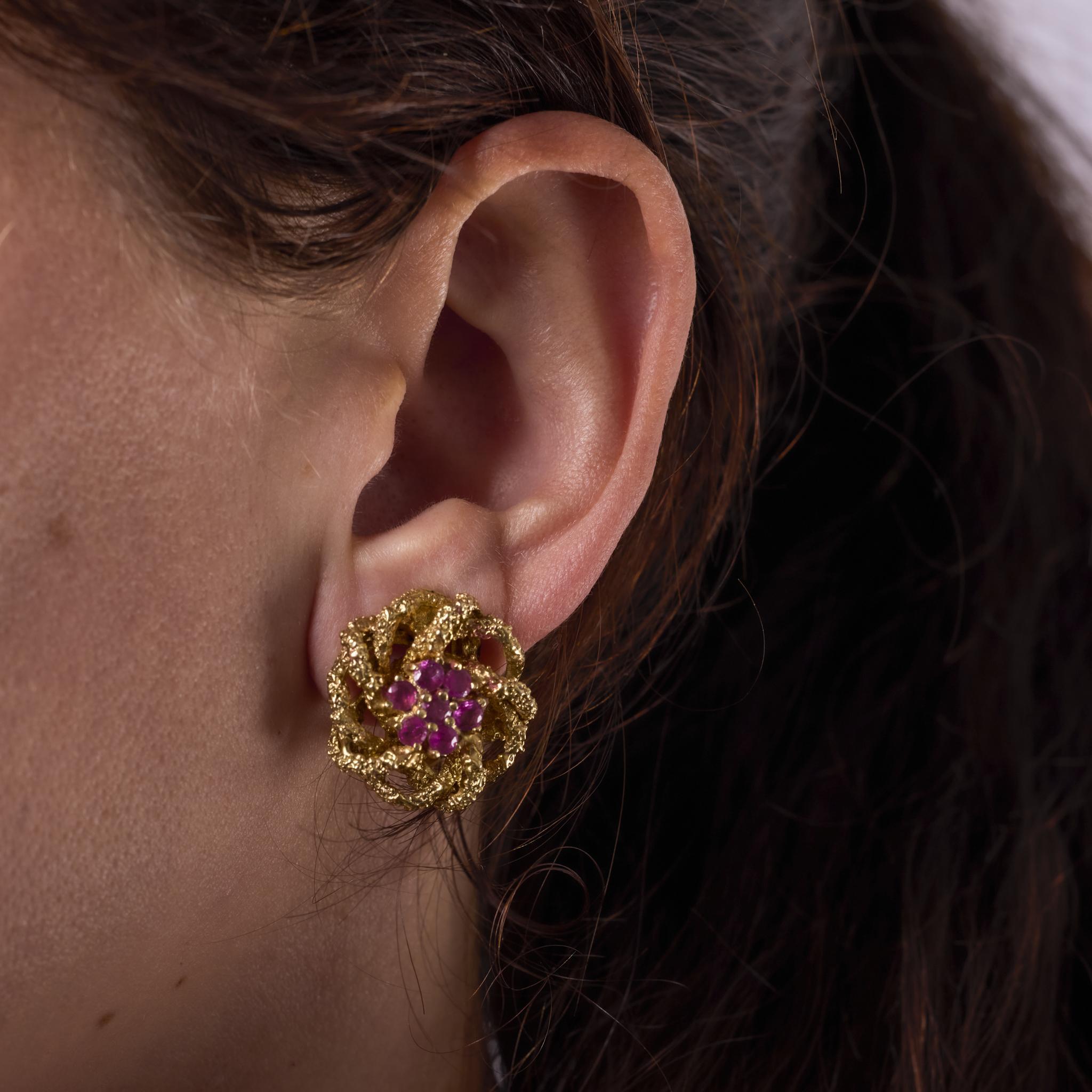 Brilliant Cut Vintage ruby 14k yellow gold earrings For Sale