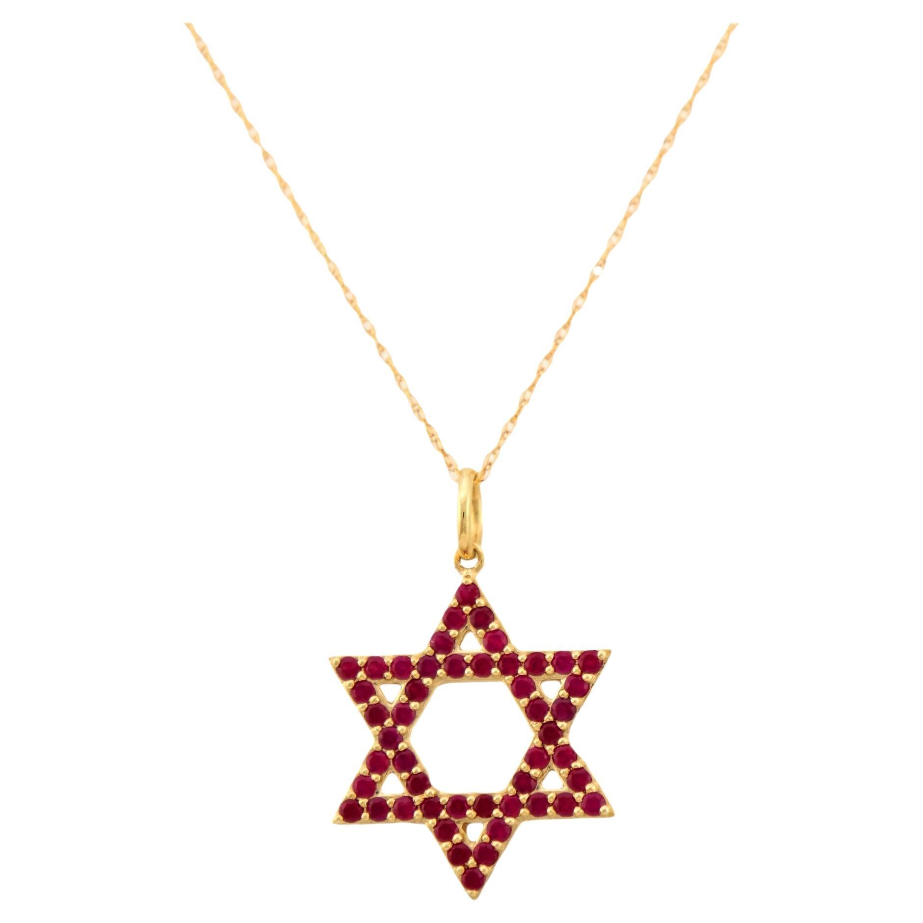 Vintage ruby 14k yellow gold star of David necklace For Sale