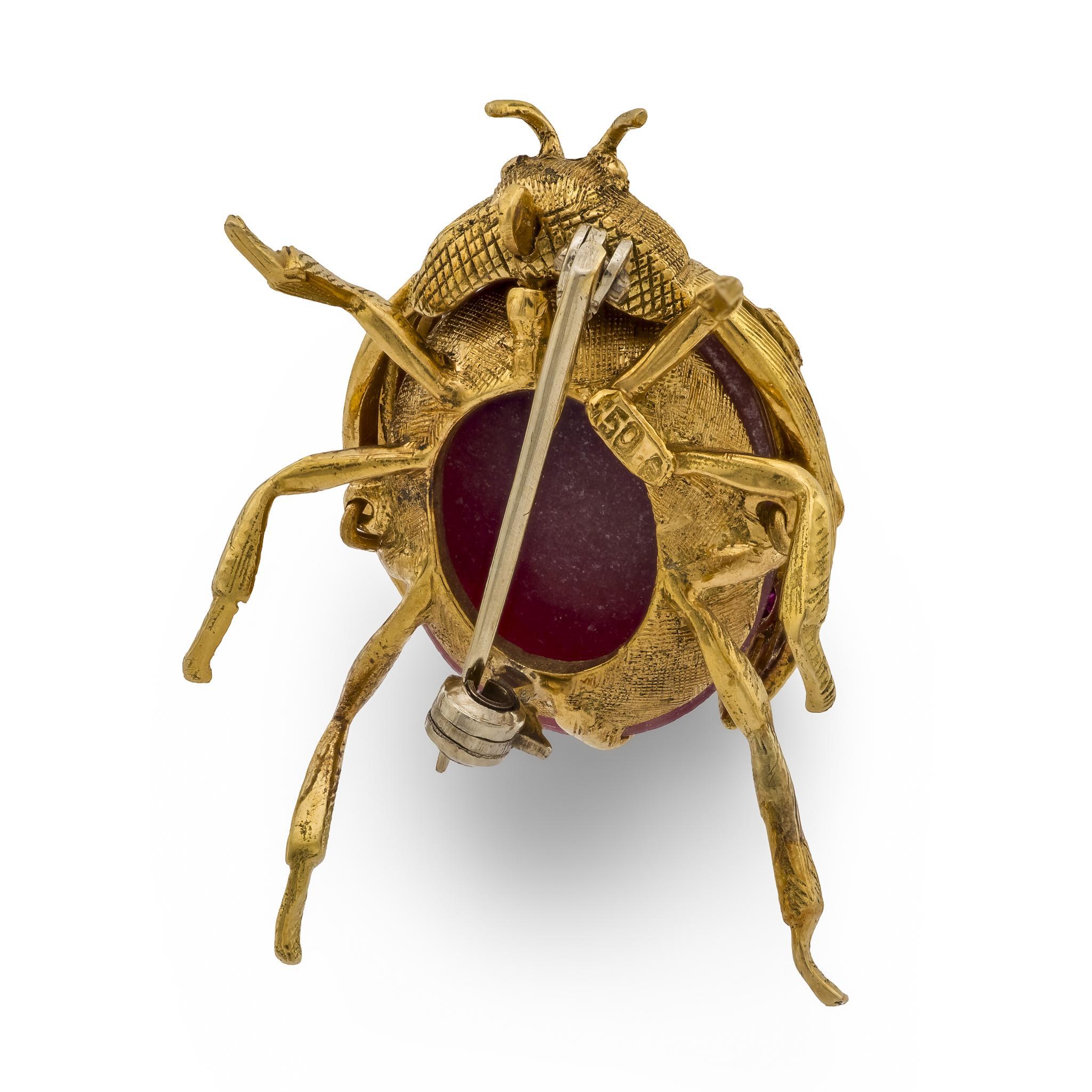 Broche coléoptère vintage en or jaune 18k et rubis en vente 1