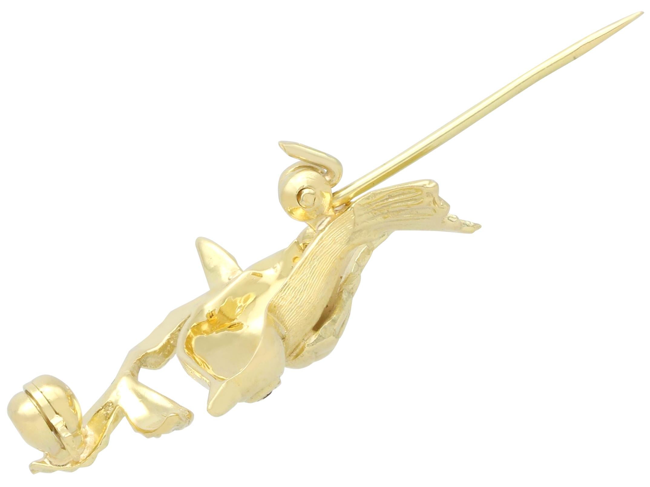 Vintage Ruby and 14ct Yellow Gold Bird Brooch For Sale 2