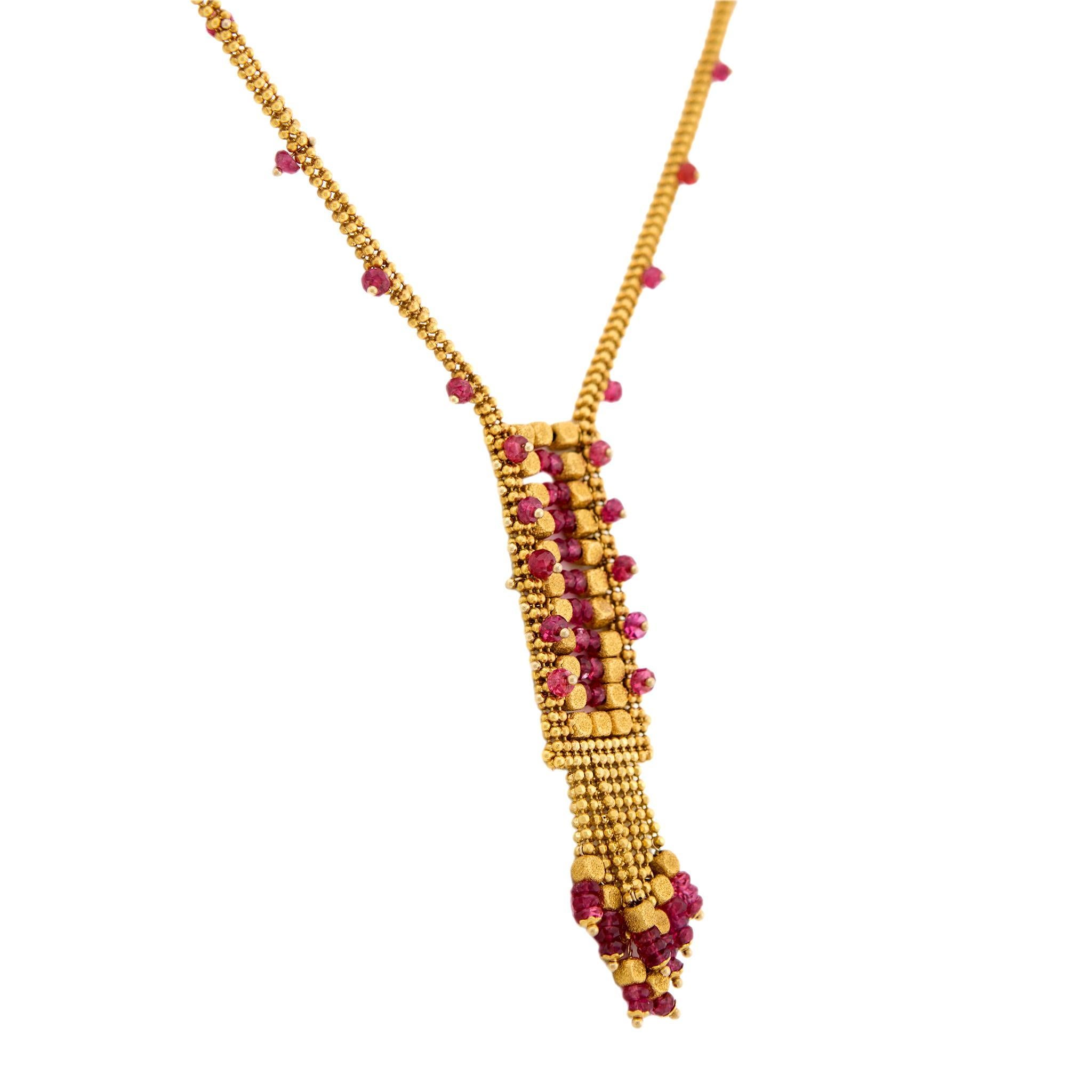 Modern Vintage ruby and 18k yellow gold beaded necklace For Sale