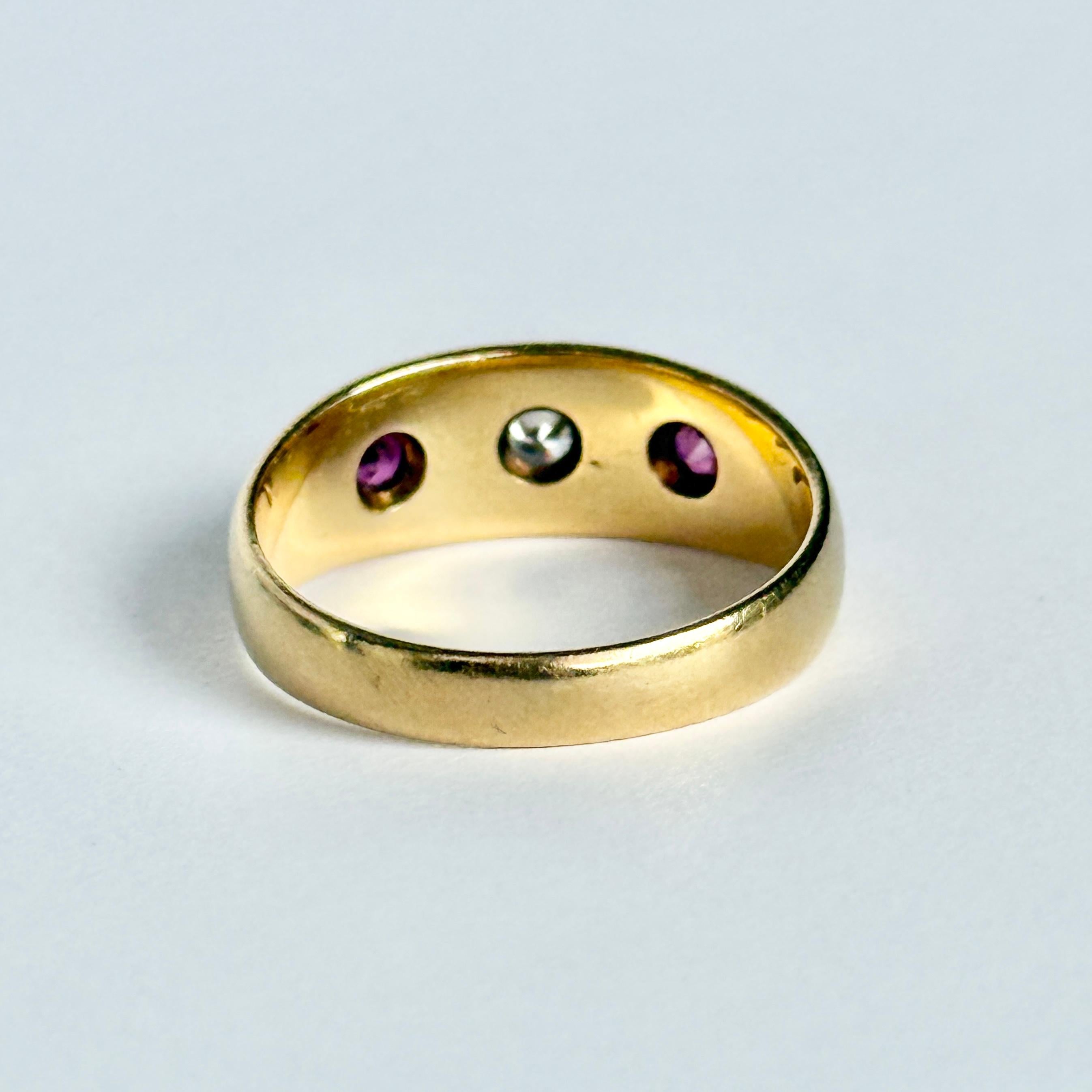 Women's Vintage Ruby and Diamond 18 Carat Gold Three-Stone Star Setting Ring For Sale