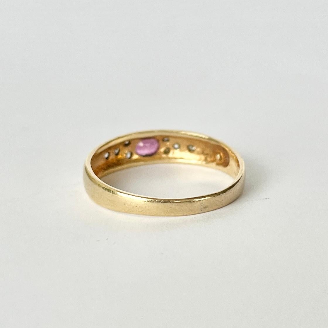 Vintage Ruby and Diamond 9 Carat Gold Band In Good Condition In Chipping Campden, GB