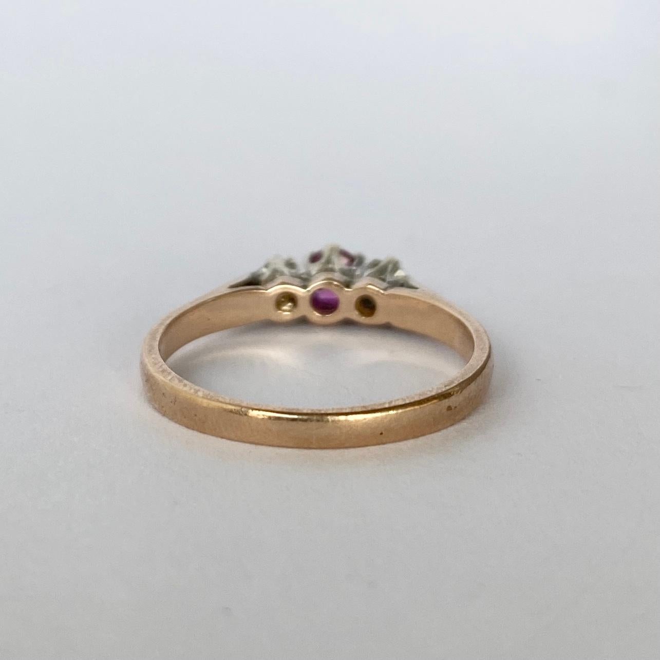 9 carat gold ruby ring