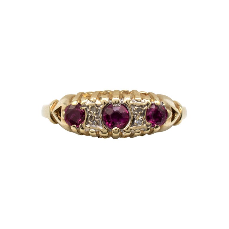 Vintage Ruby and Diamond Boat Ring For Sale at 1stdibs