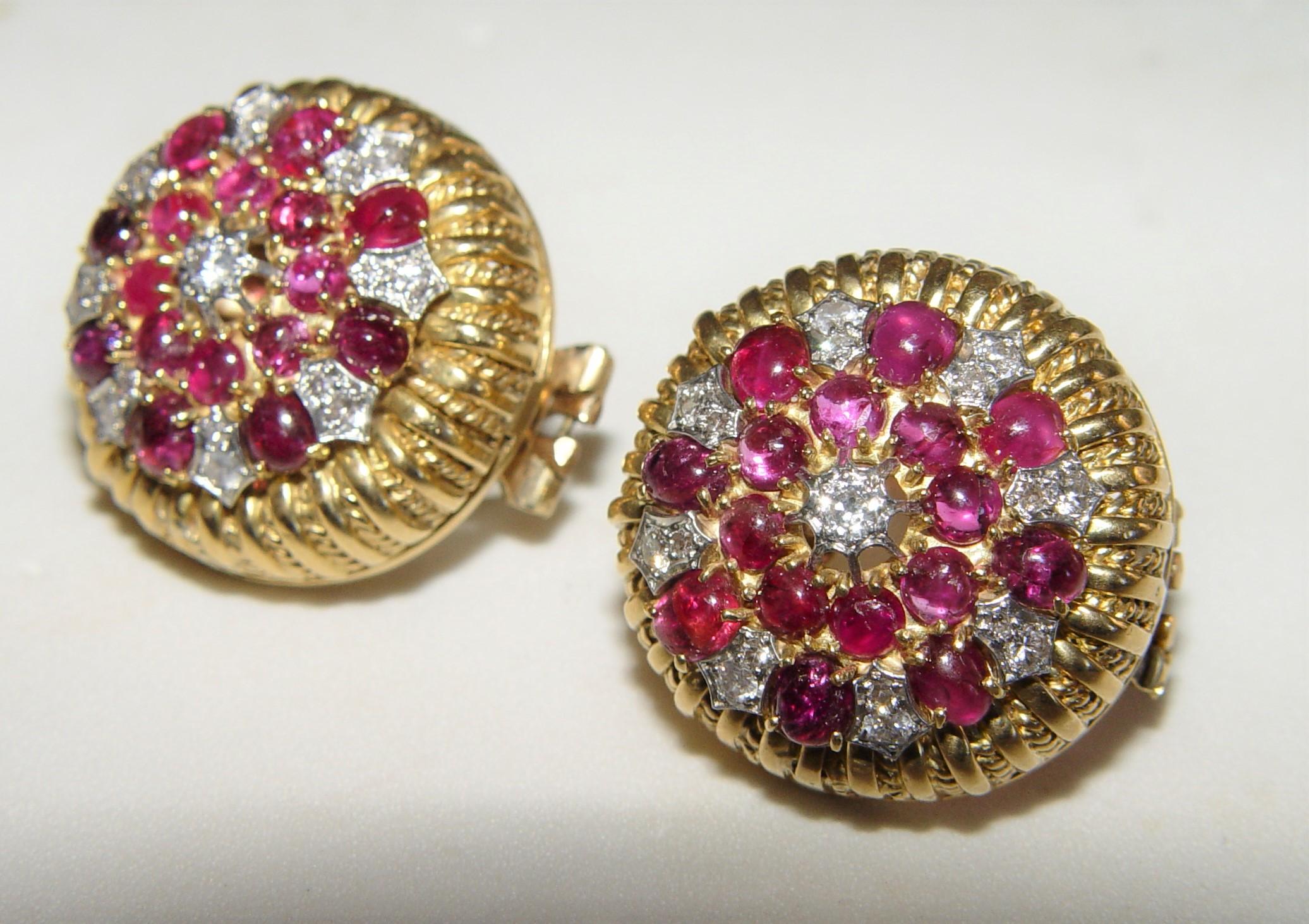 Vintage Ruby and Diamond Clip-on Earrings 33.1 g 18K gold 27MM In Good Condition For Sale In Chicago, IL