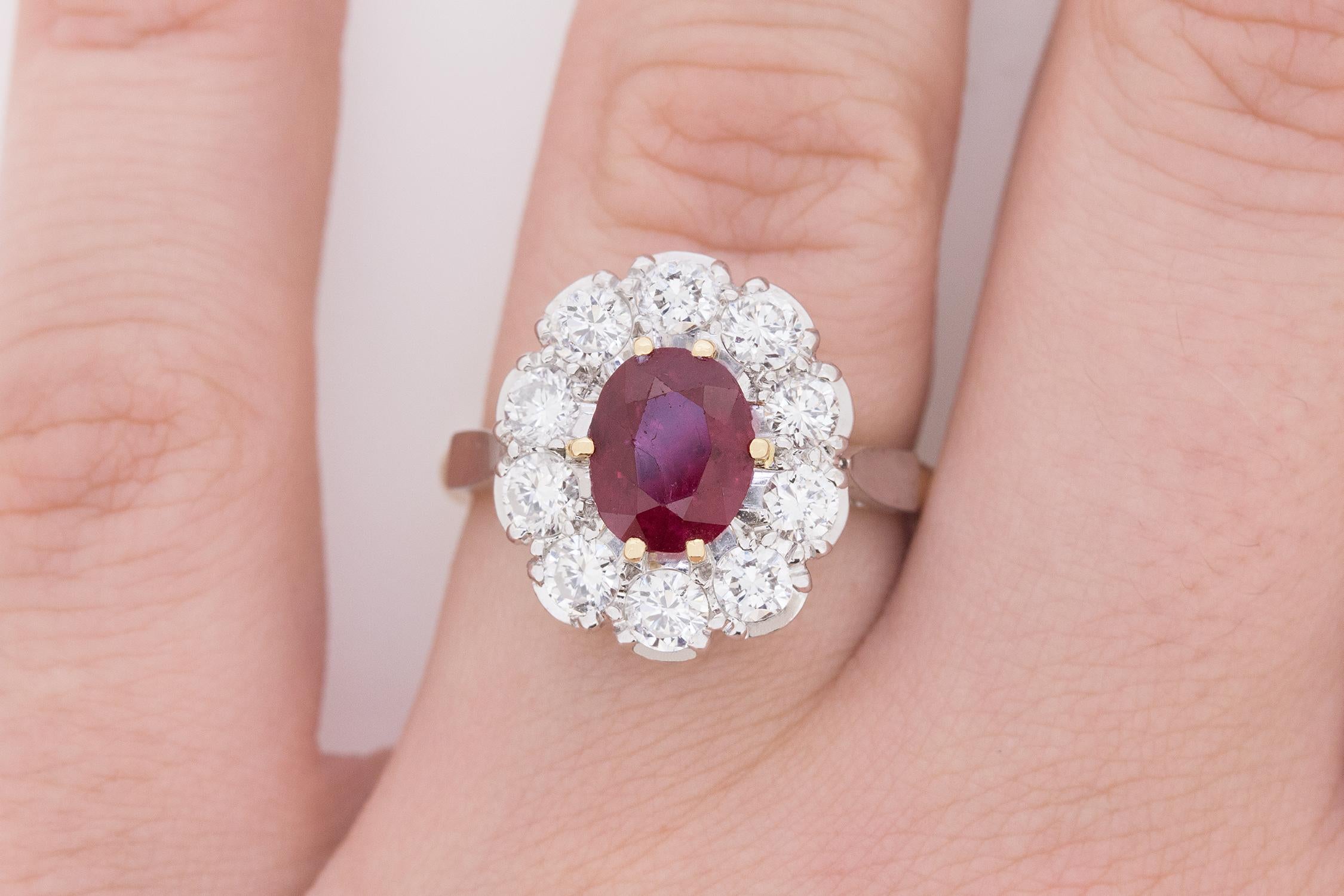 Vintage Ruby and Diamond Cluster Ring, circa 1940s In Excellent Condition In London, GB