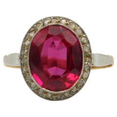 Bague grappe vintage en or jaune et blanc avec rubis et diamants