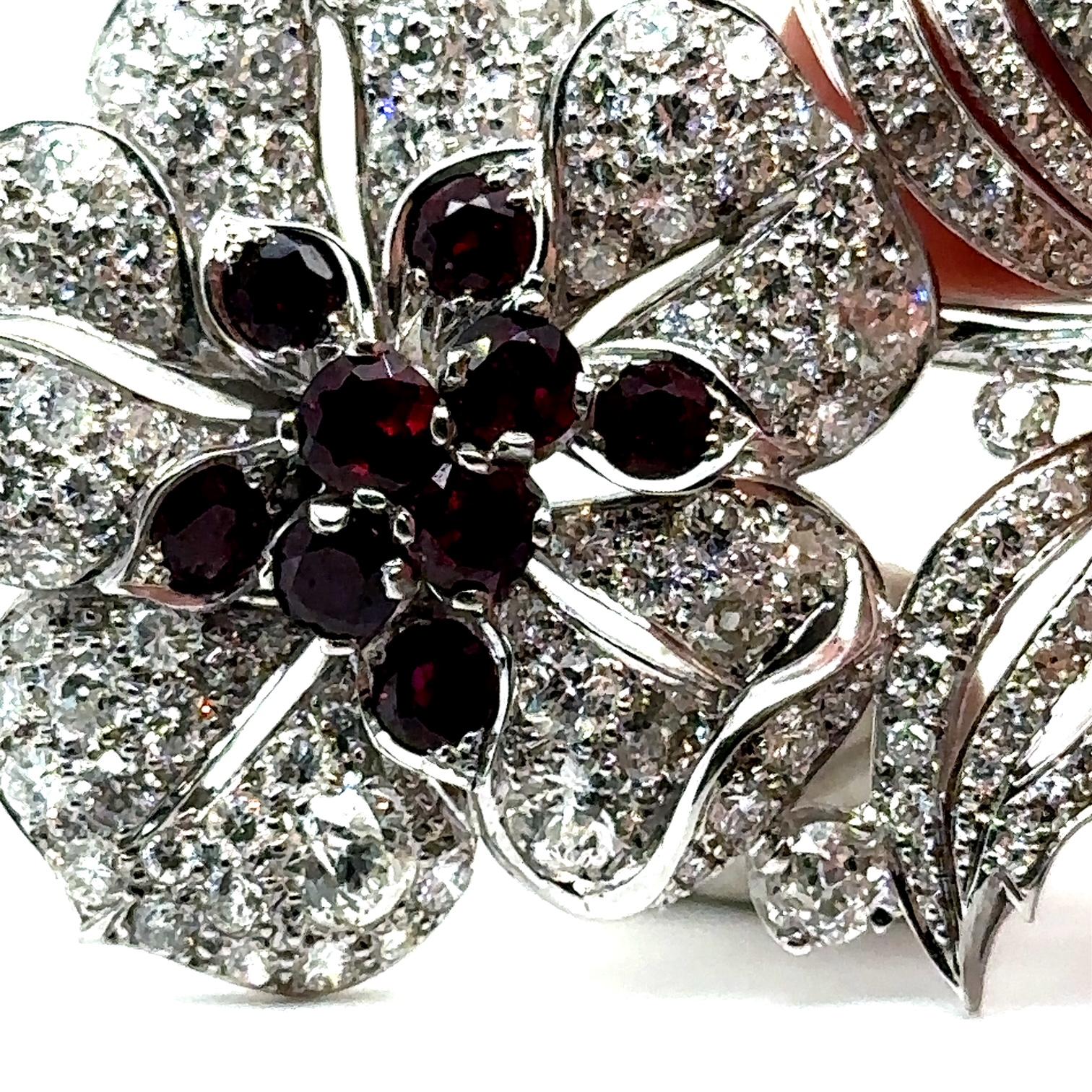 Vintage Ruby and Diamond Flower Brooch In Good Condition For Sale In Armadale, Victoria