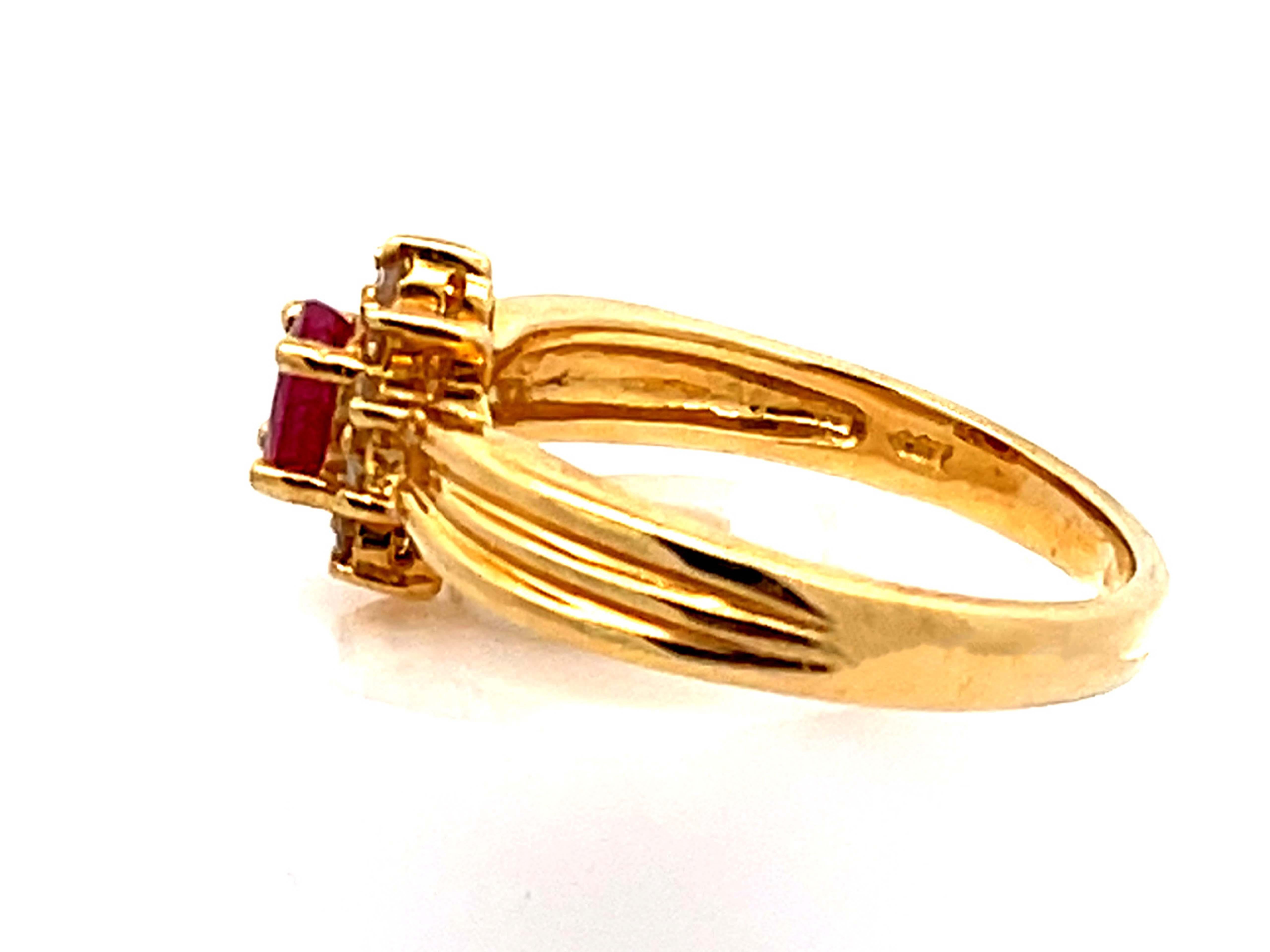 Women's Vintage Ruby and Diamond Flower Ring in 14k Yellow Gold For Sale
