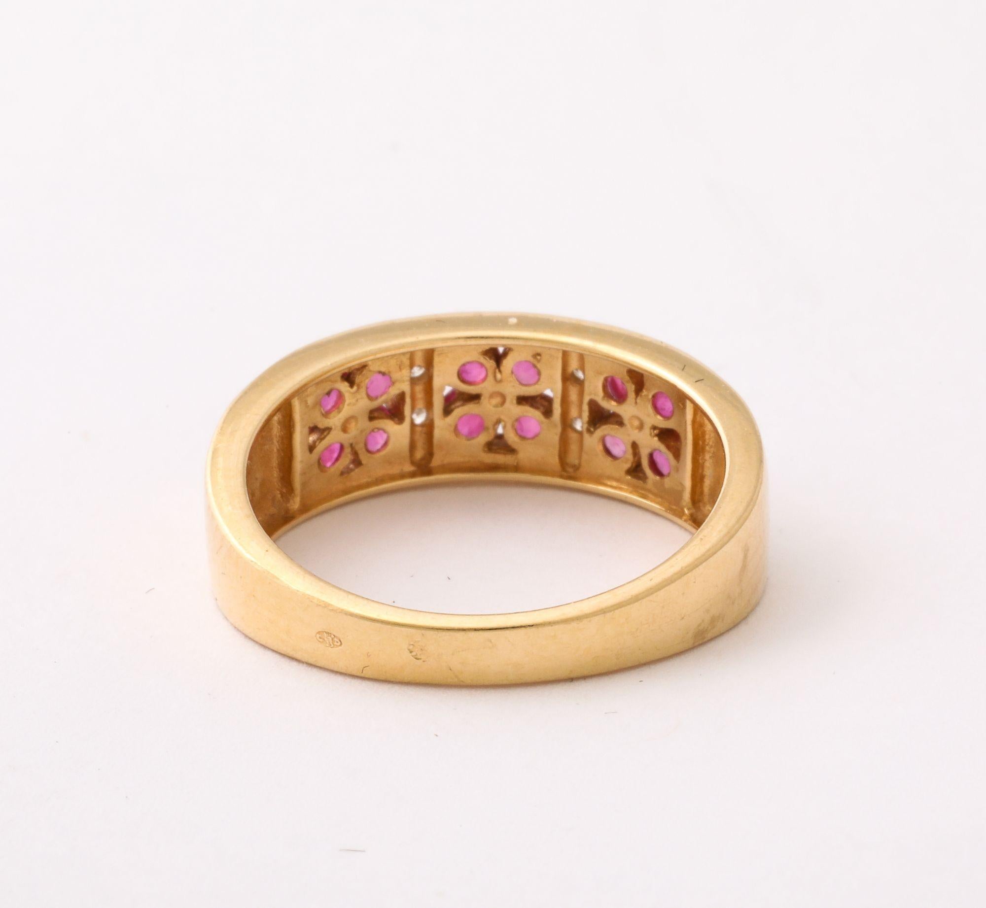 Bague en or vintage avec rubis et diamants en vente 2