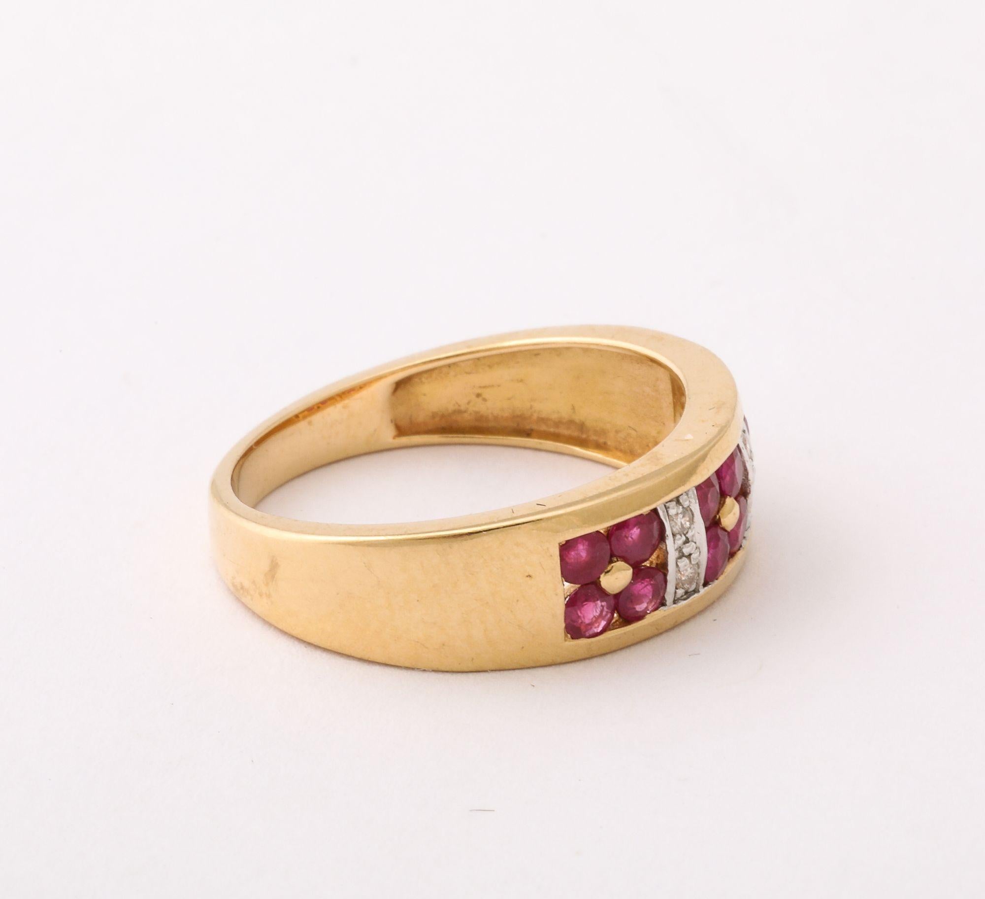 Bague en or vintage avec rubis et diamants en vente 4