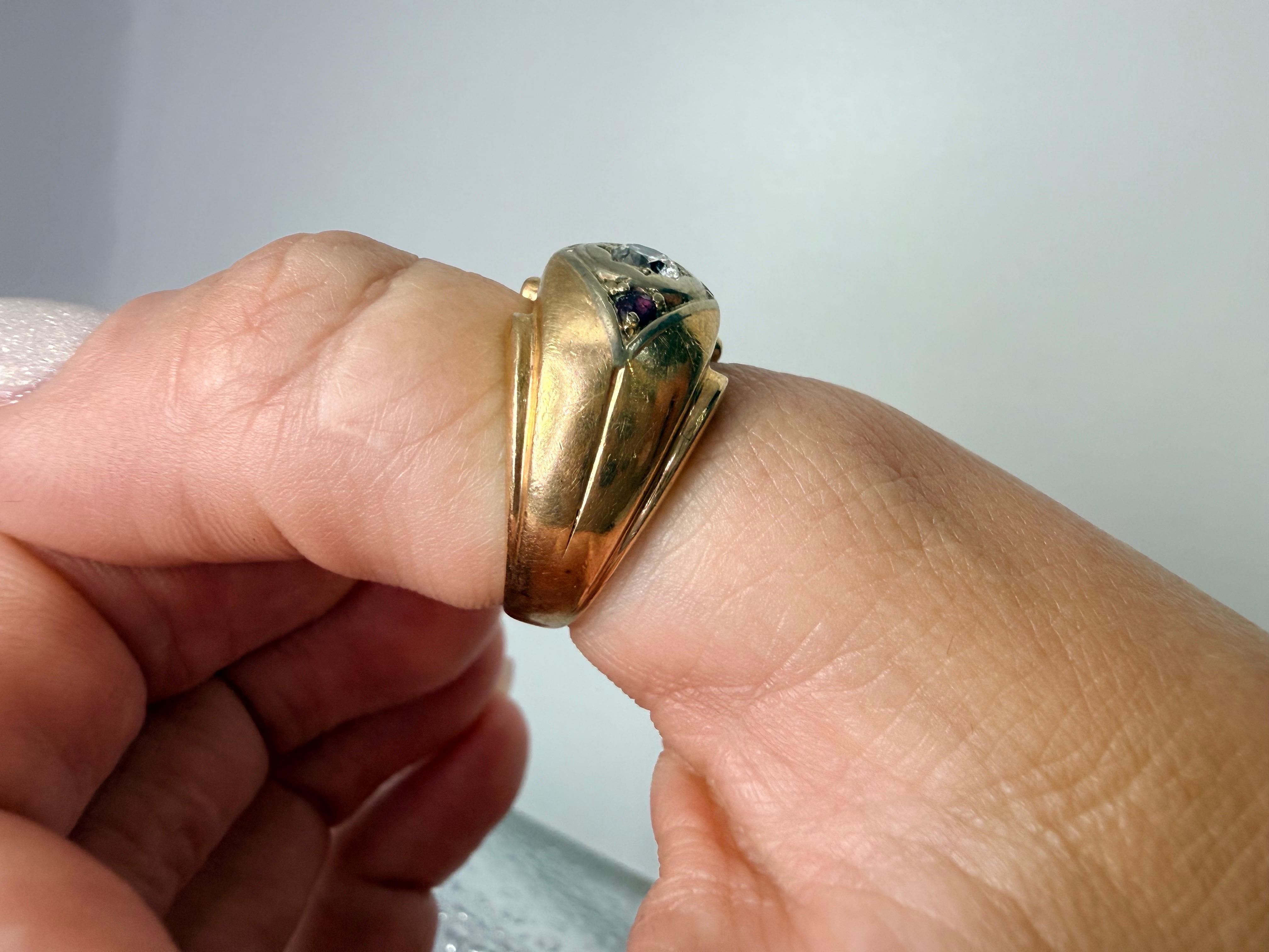 da uomo o donna Vintage ruby and diamond ring 14Kt gold year is unknown in vendita