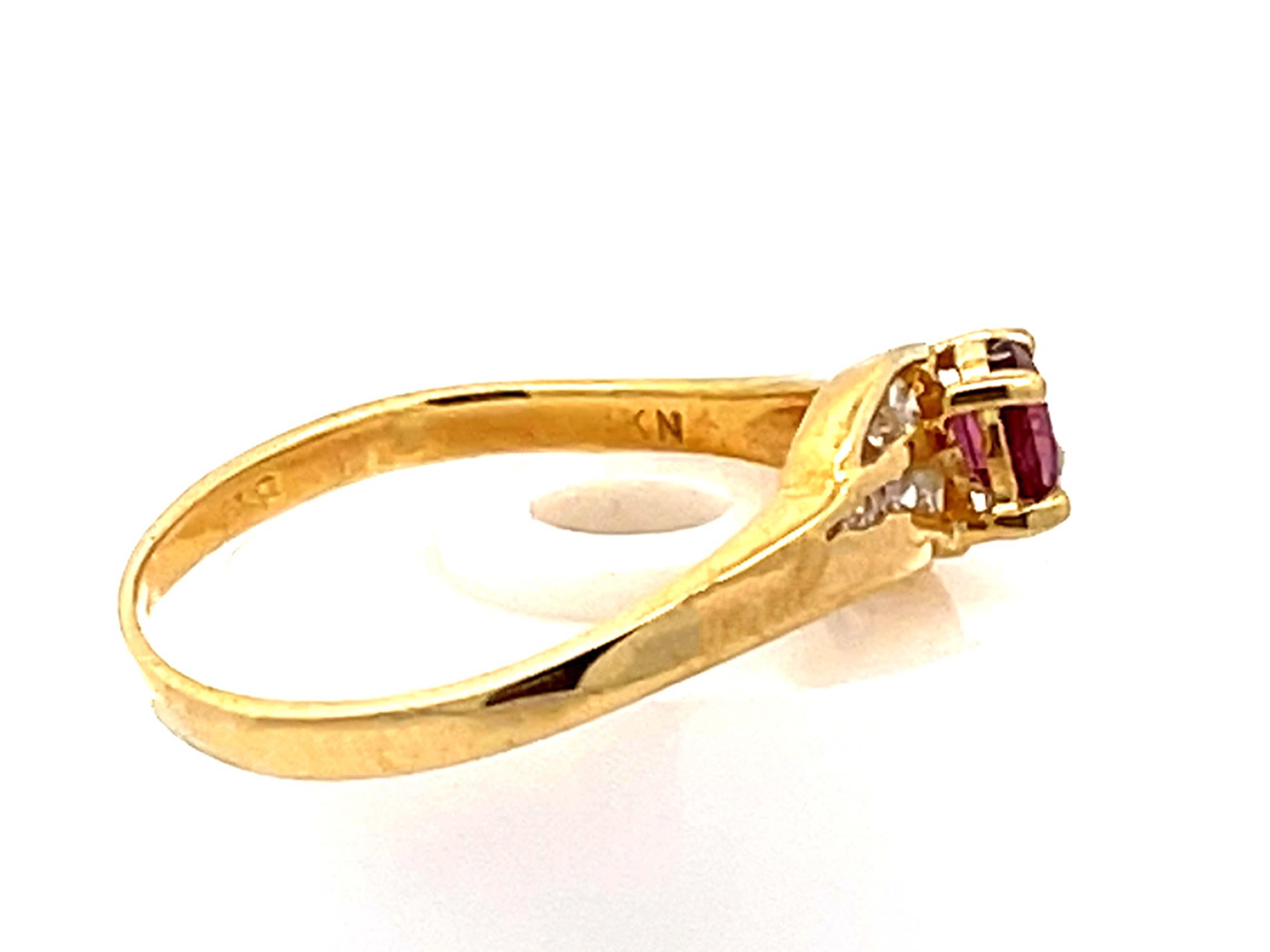 Bague vintage en or 14k avec rubis et diamants Pour femmes en vente