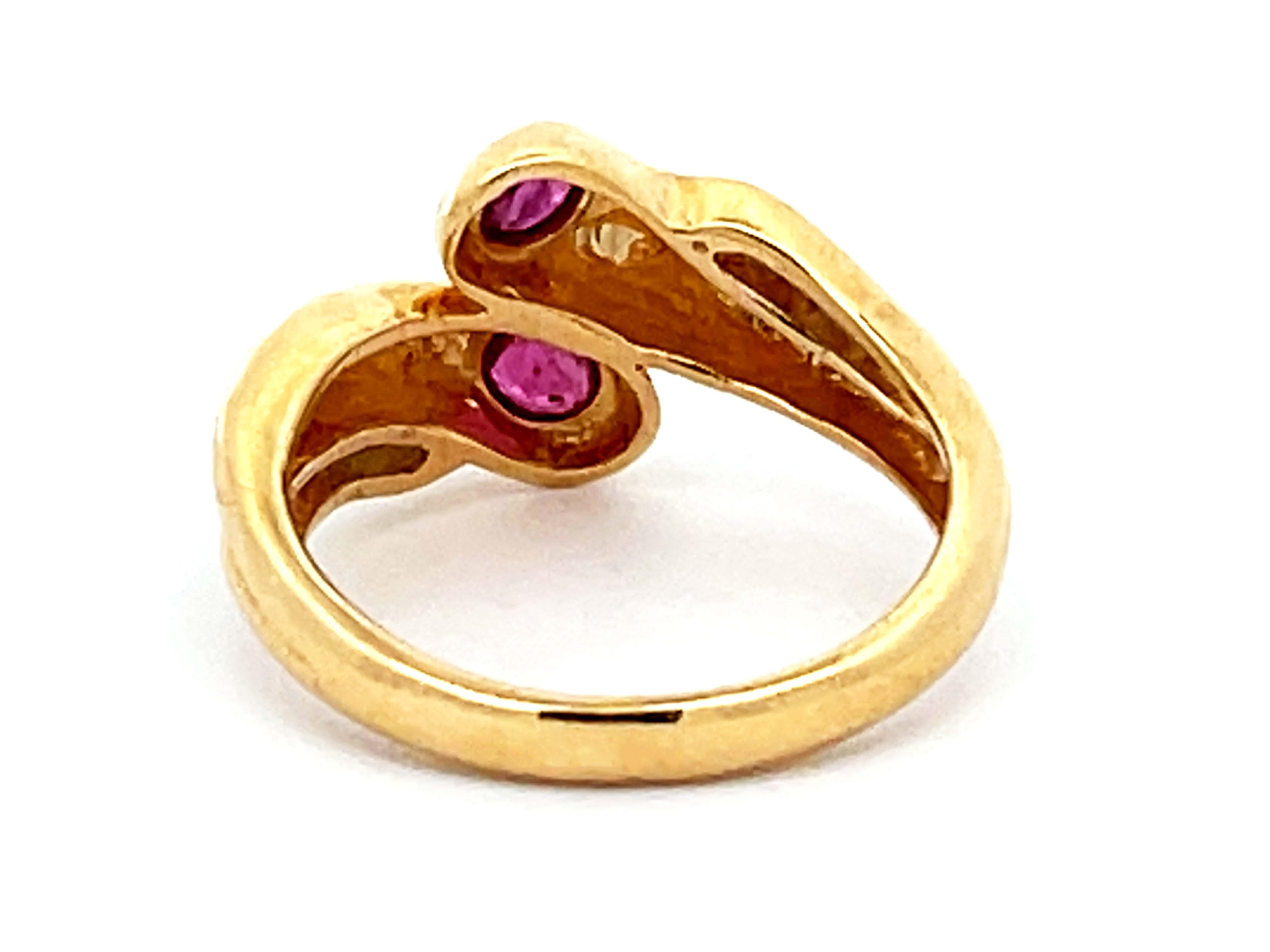 Vintage Ruby and Diamond Ring in 14k Yellow Gold For Sale 1