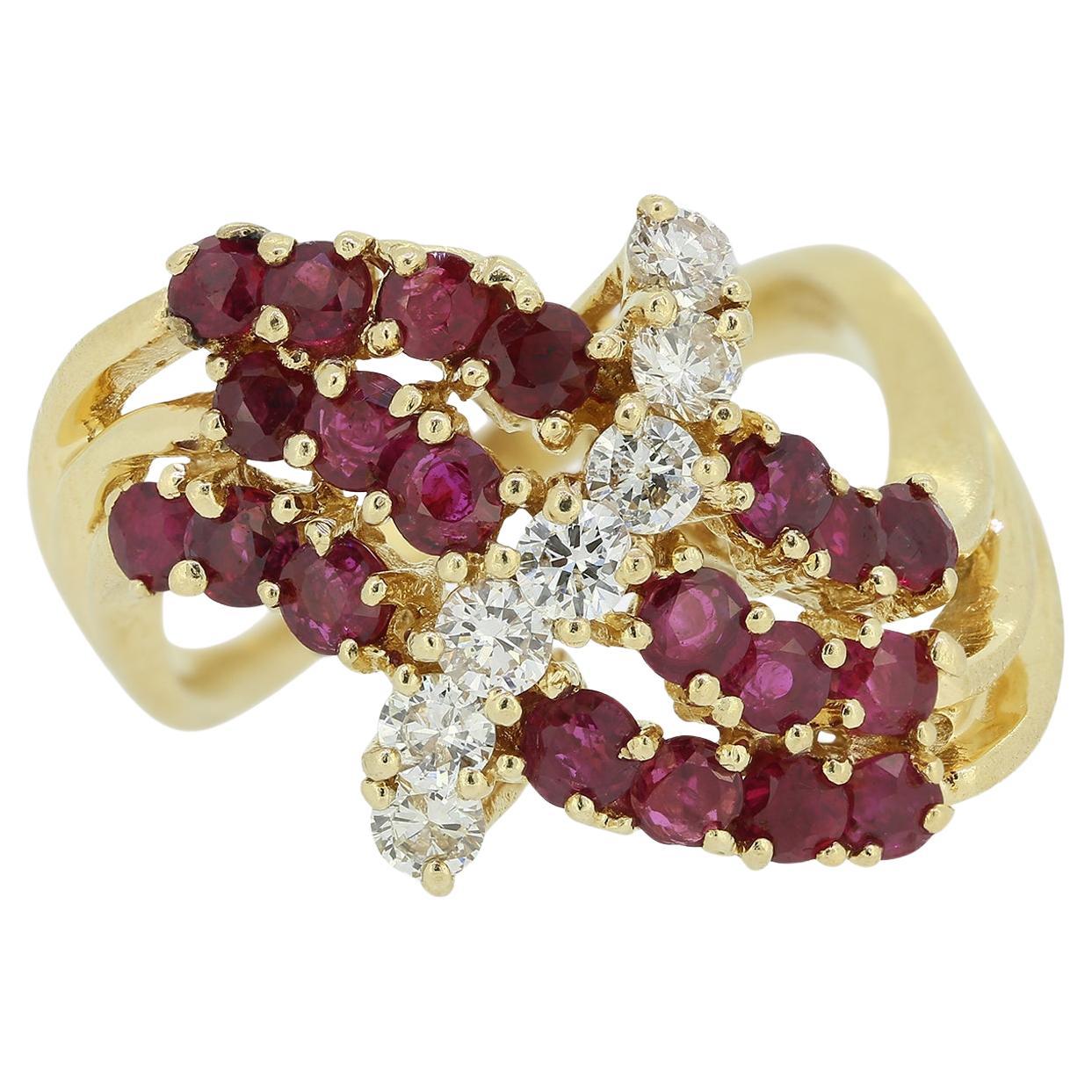 Twist-Ring mit Rubin und Diamant im Vintage-Stil im Angebot