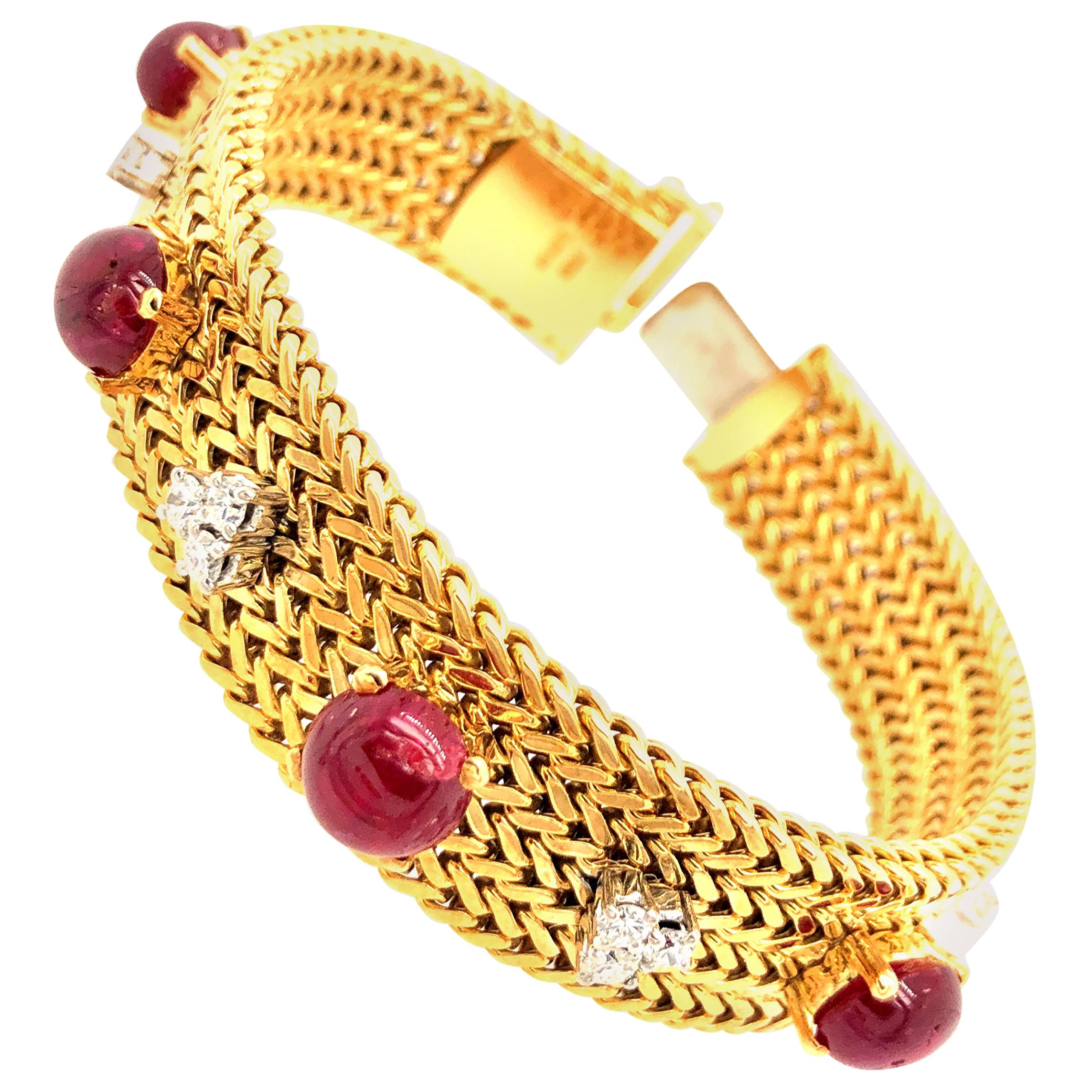 Vintage Ruby and Diamonds 18 Karat Yellow Gold Mesh Bracelet