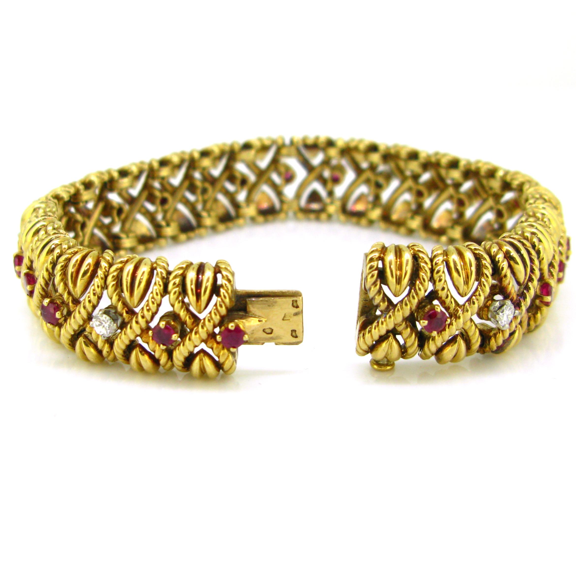 Round Cut Vintage Ruby and Diamonds Gold Bracelet by André Vassort for Van Cleef & Arpels For Sale