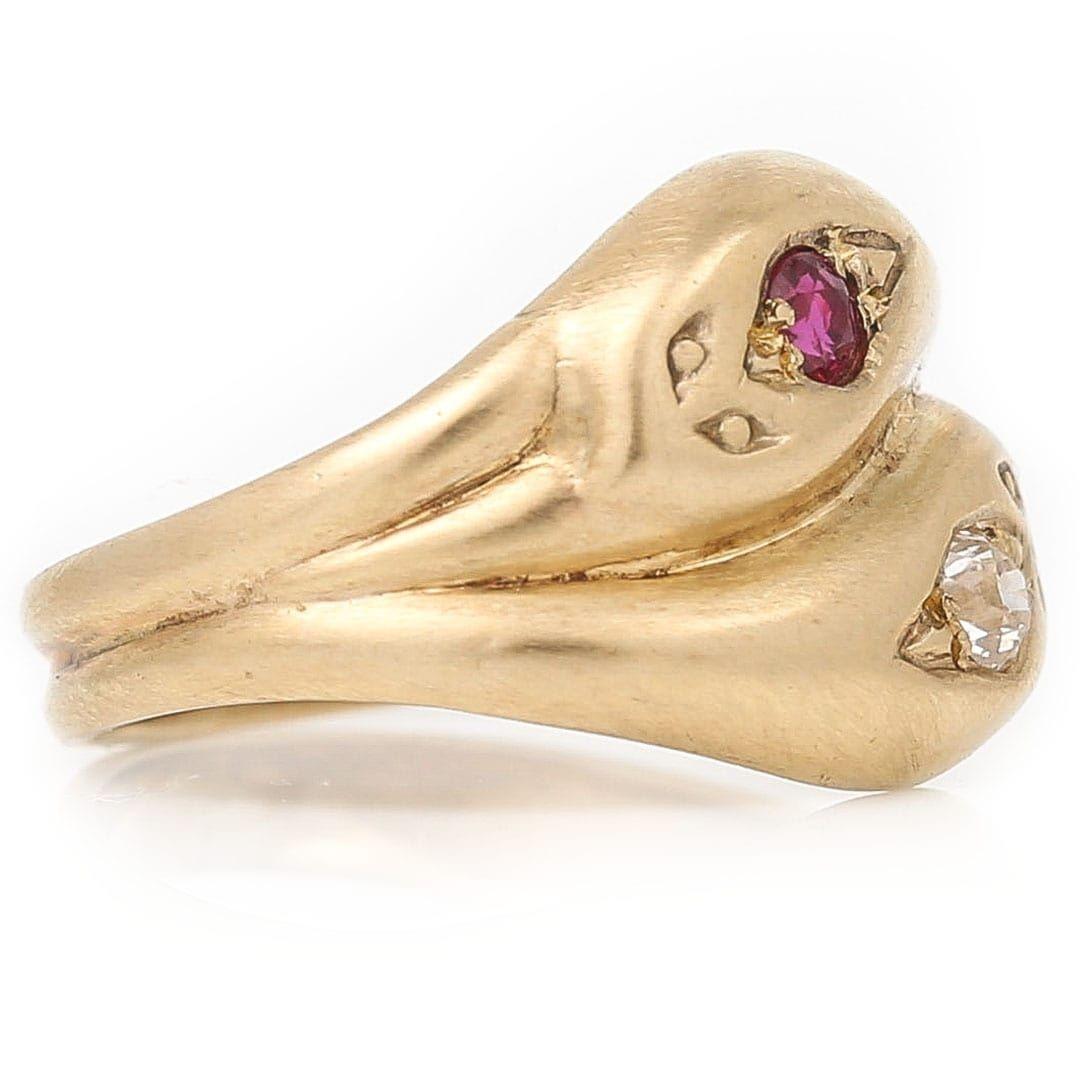 Vintage Ruby and Old Cut Diamond Double Head Snake Ring In Good Condition For Sale In Lancashire, Oldham