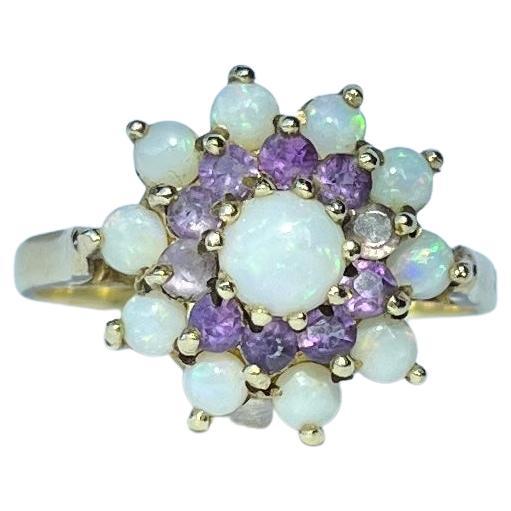 9 Karat Gold Cluster-Ring mit Rubin und Opal