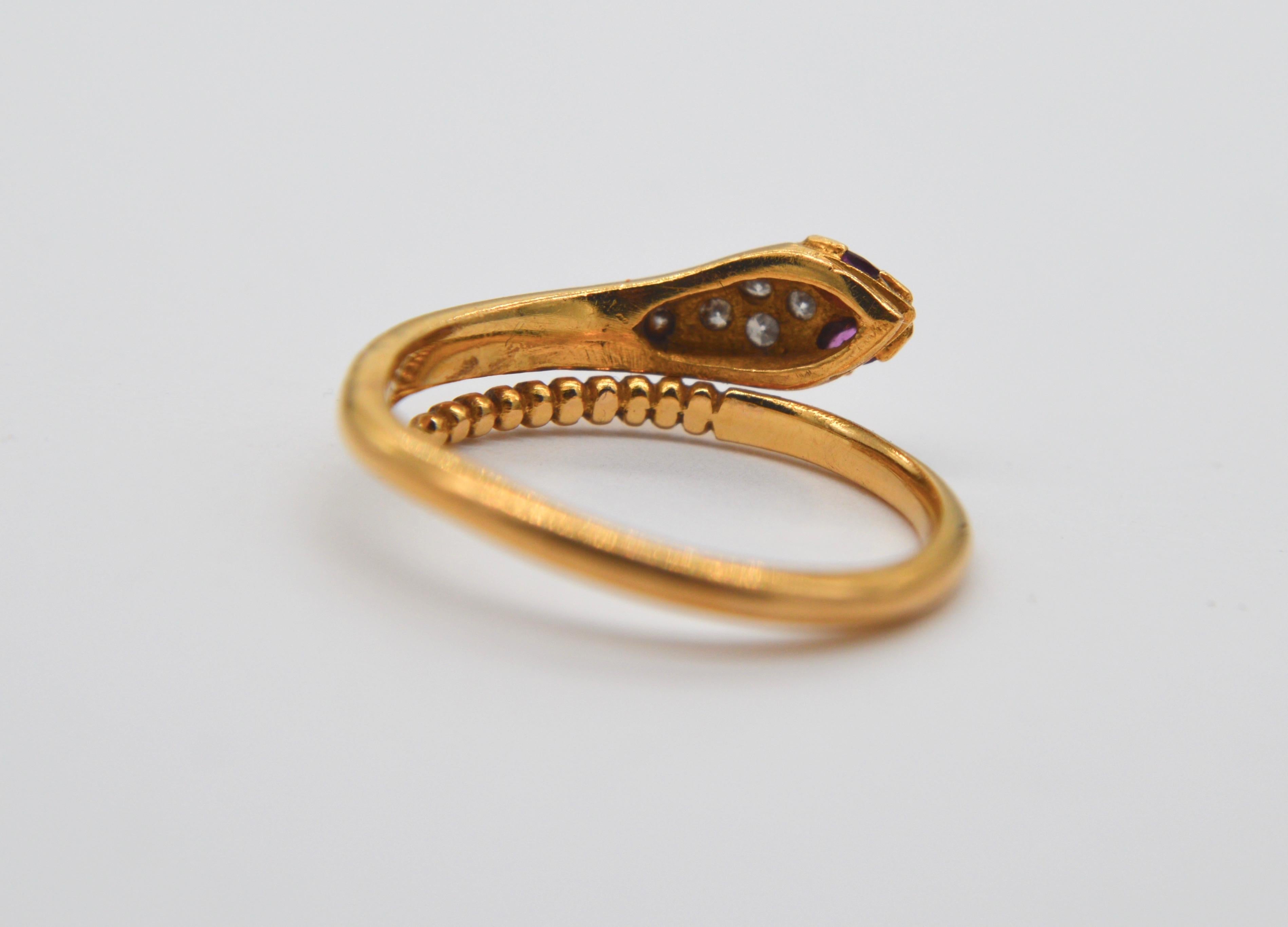 Round Cut Vintage Ruby Diamond 18 Karat Gold Snake Wrap Ring For Sale